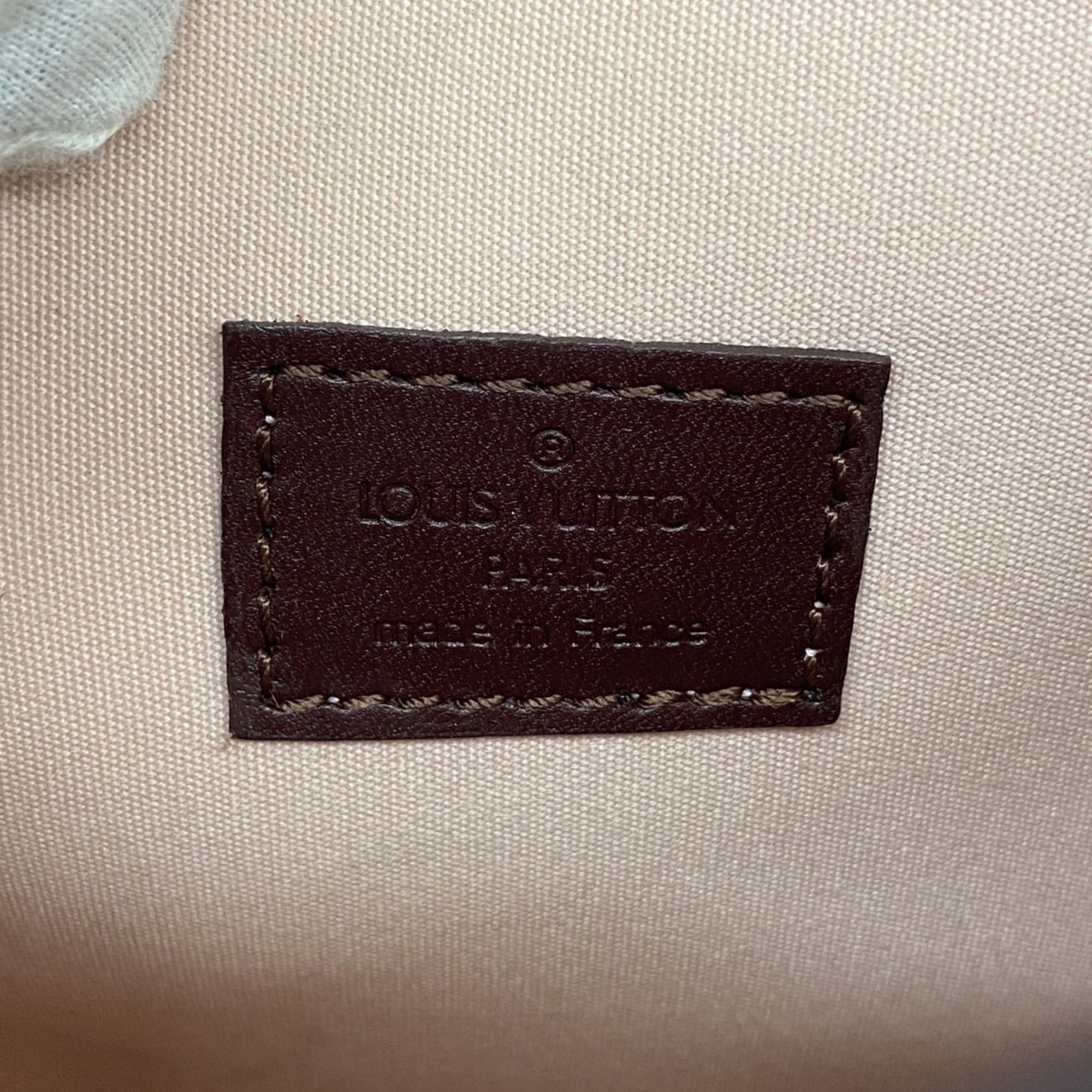 Louis Vuitton Cerise Shoulder Bag (Pre-Owned)