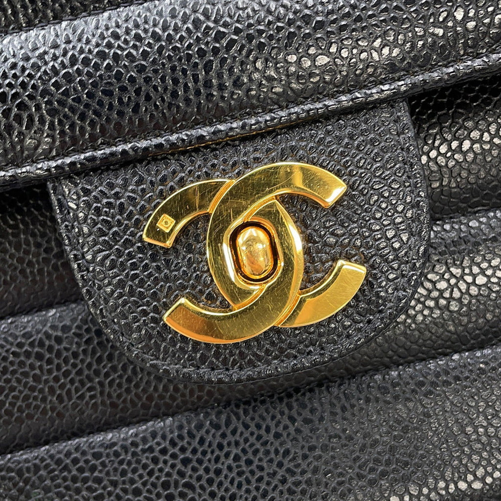 Chanel Black Grained Calfskin Shoulder Bag (Pre-Owned)