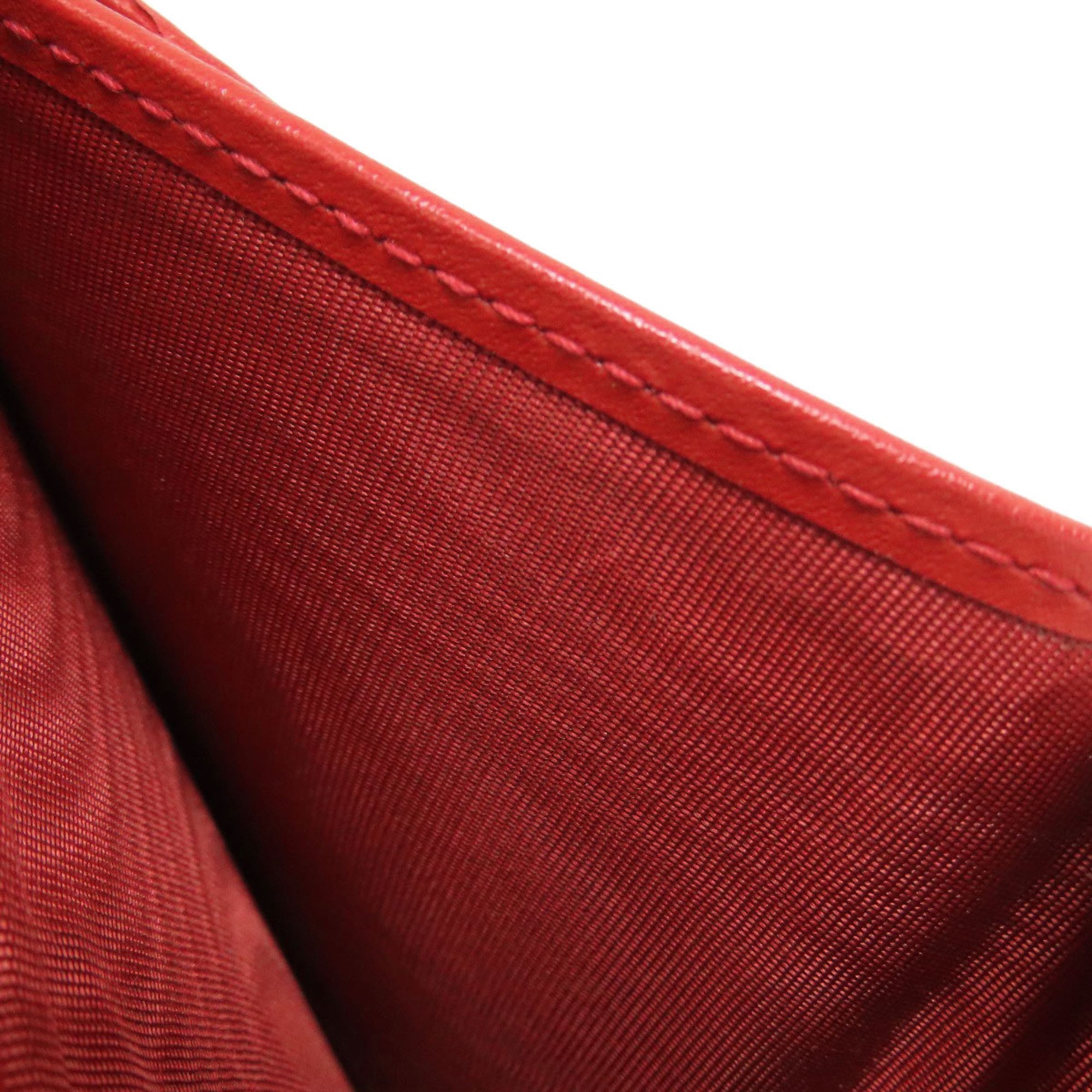 Salvatore Ferragamo Red Color Leather Wallet (Bi-Fold) (Pre-Owned)