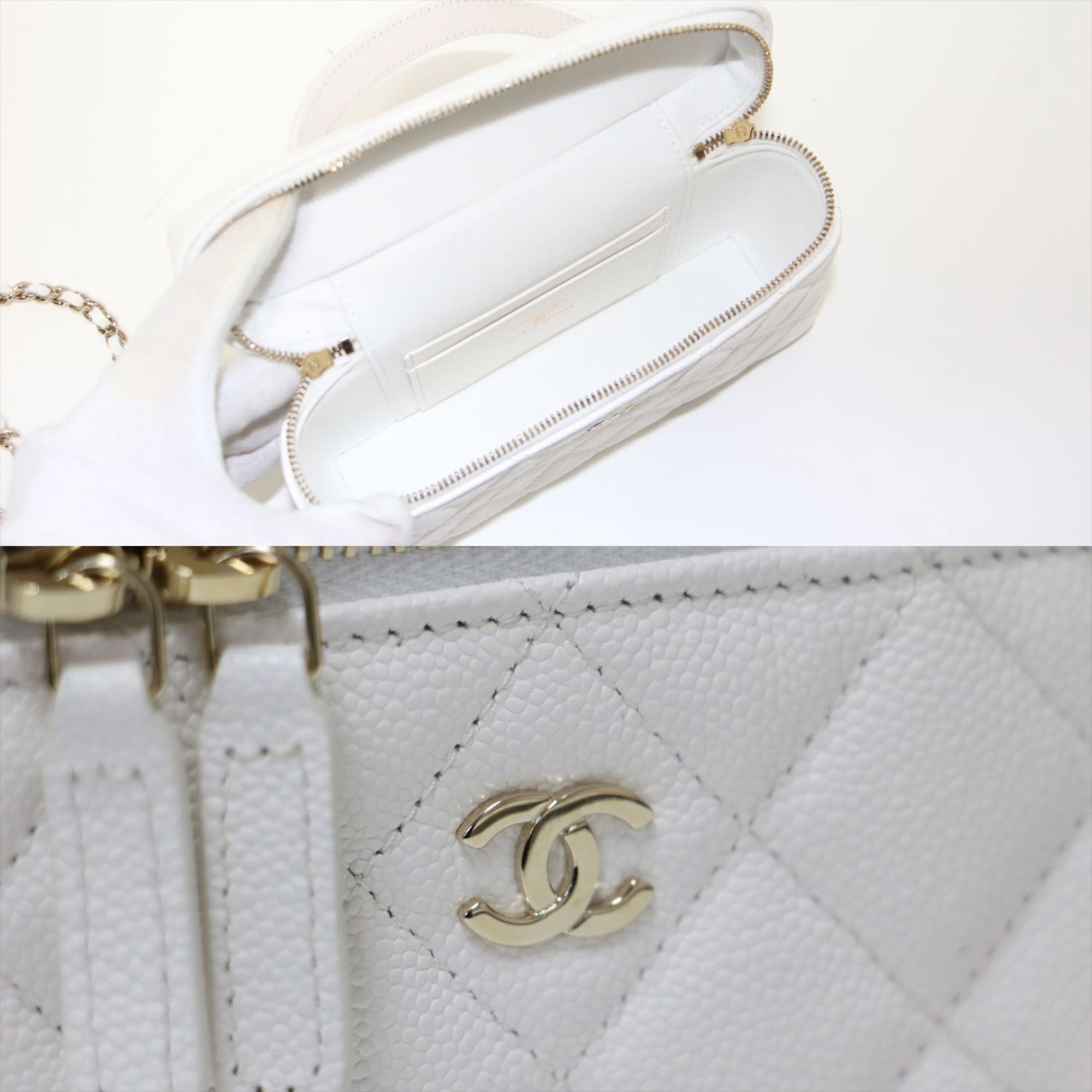 Chanel White Grained Calfskin Handbag Shoulder Bag (Pre-Owned)
