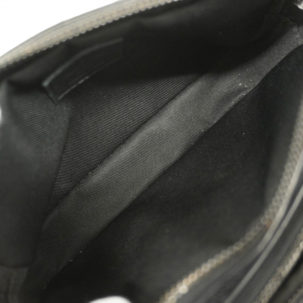 Louis Vuitton Black Shoulder Bag (Pre-Owned)