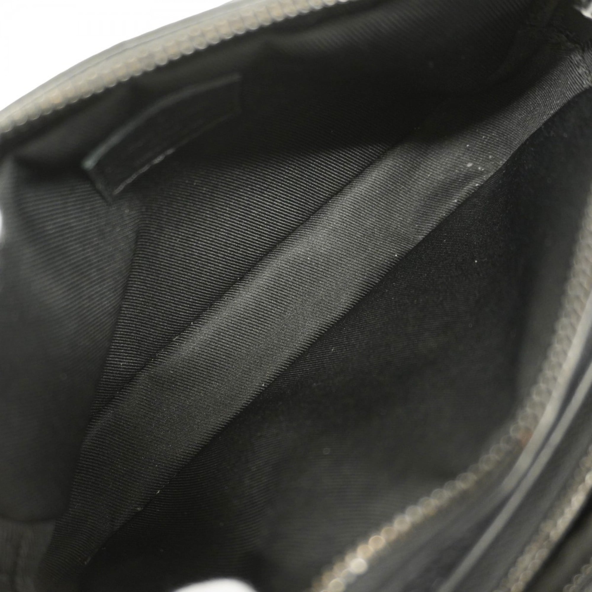 Louis Vuitton Black Shoulder Bag (Pre-Owned)