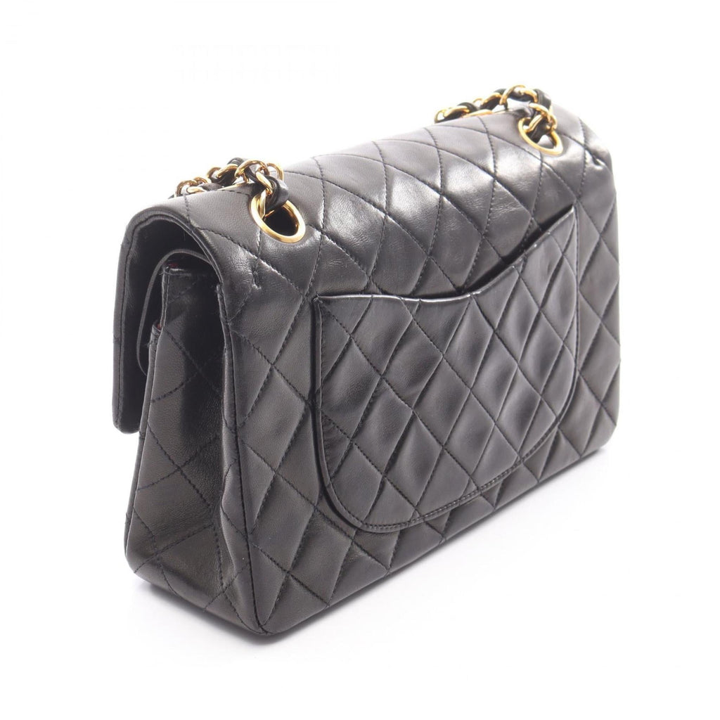Chanel Black Leather Shoulder Bag (Pre-Owned)