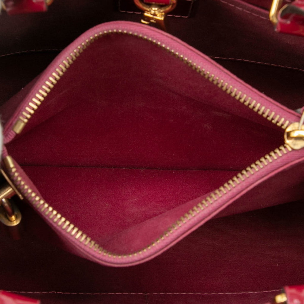 Louis Vuitton Magenta Purple Patent Leather Handbag Shoulder Bag (Pre-Owned)