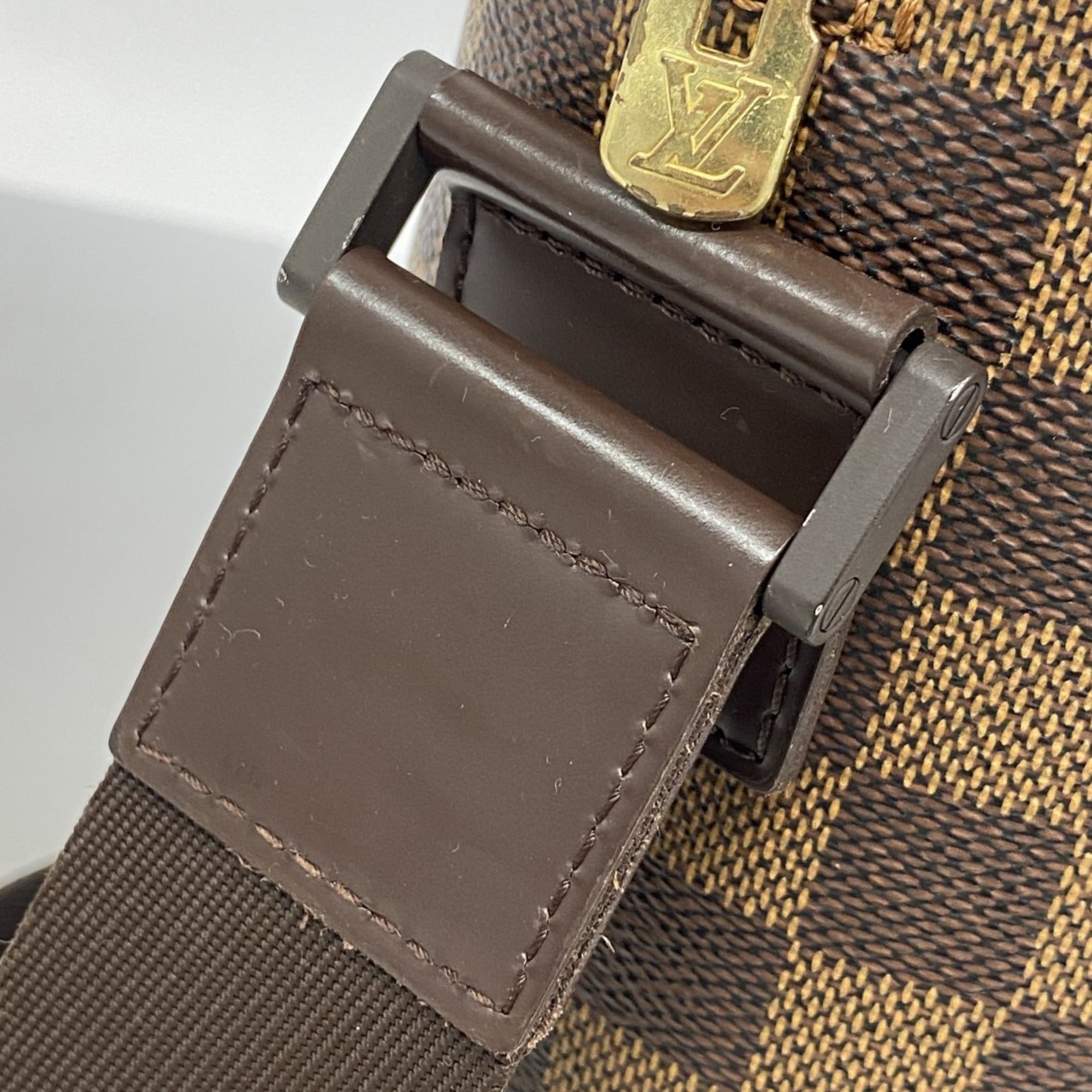 Louis Vuitton Ebene Shoulder Bag (Pre-Owned)