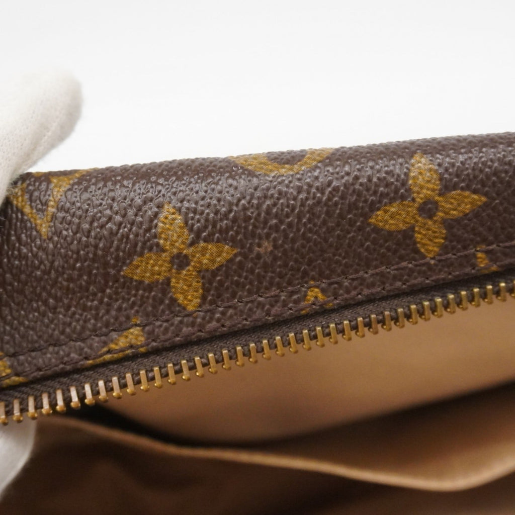 Louis Vuitton Brown Pouch (Pre-Owned)