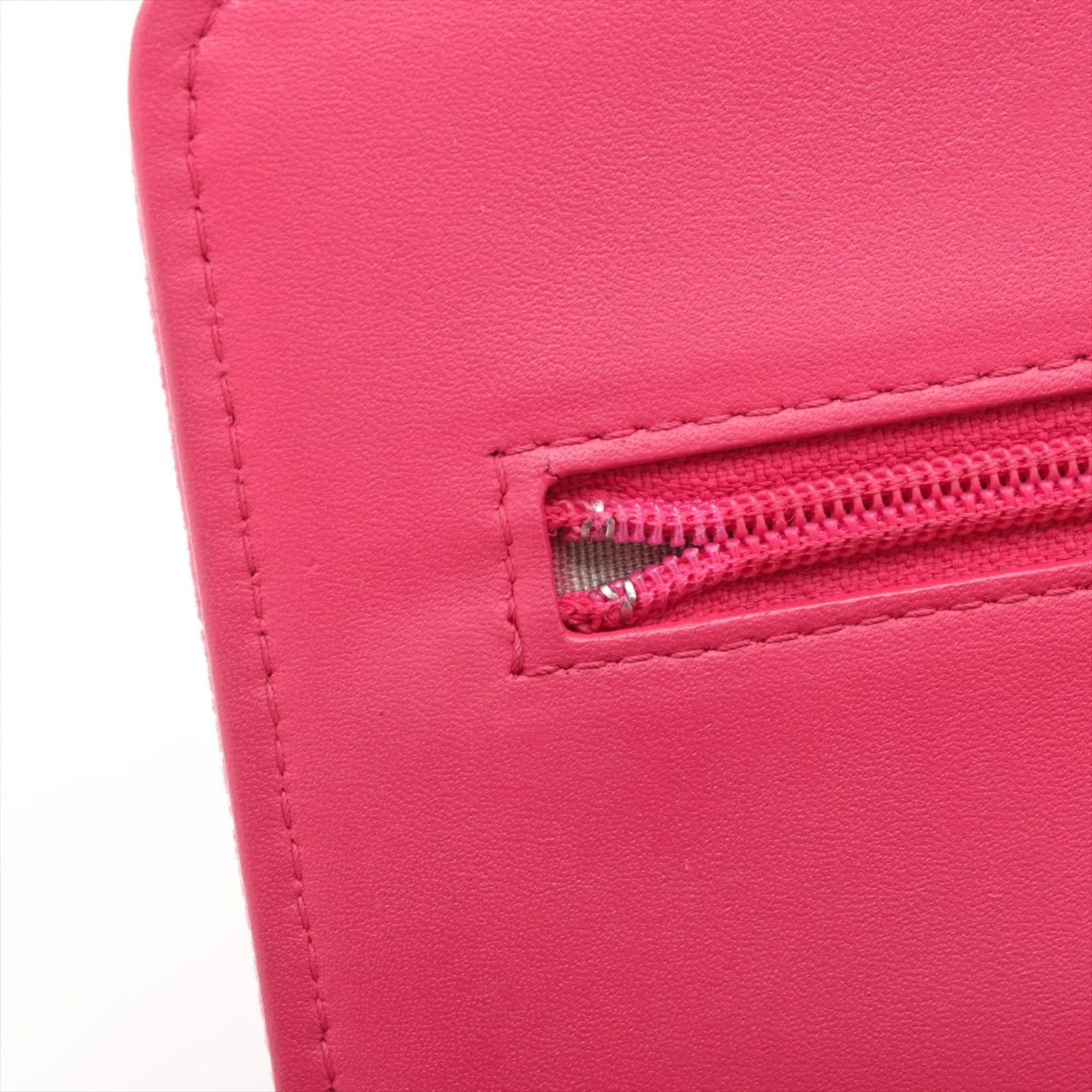 Chanel Pink Shoulder Bag (Pre-Owned)