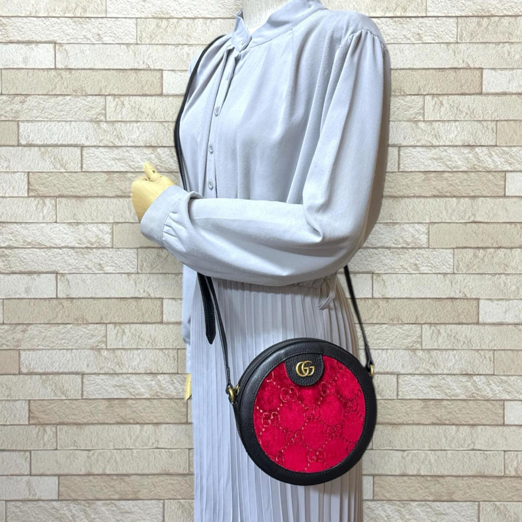 Gucci Black Red Color Velvet Leather Shoulder Bag (Pre-Owned)