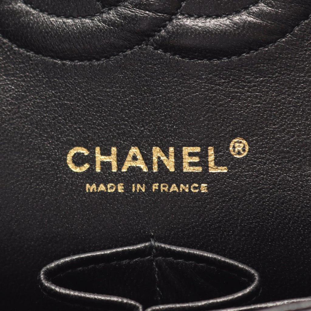 Chanel Black Grained Calfskin Shoulder Bag (Pre-Owned)