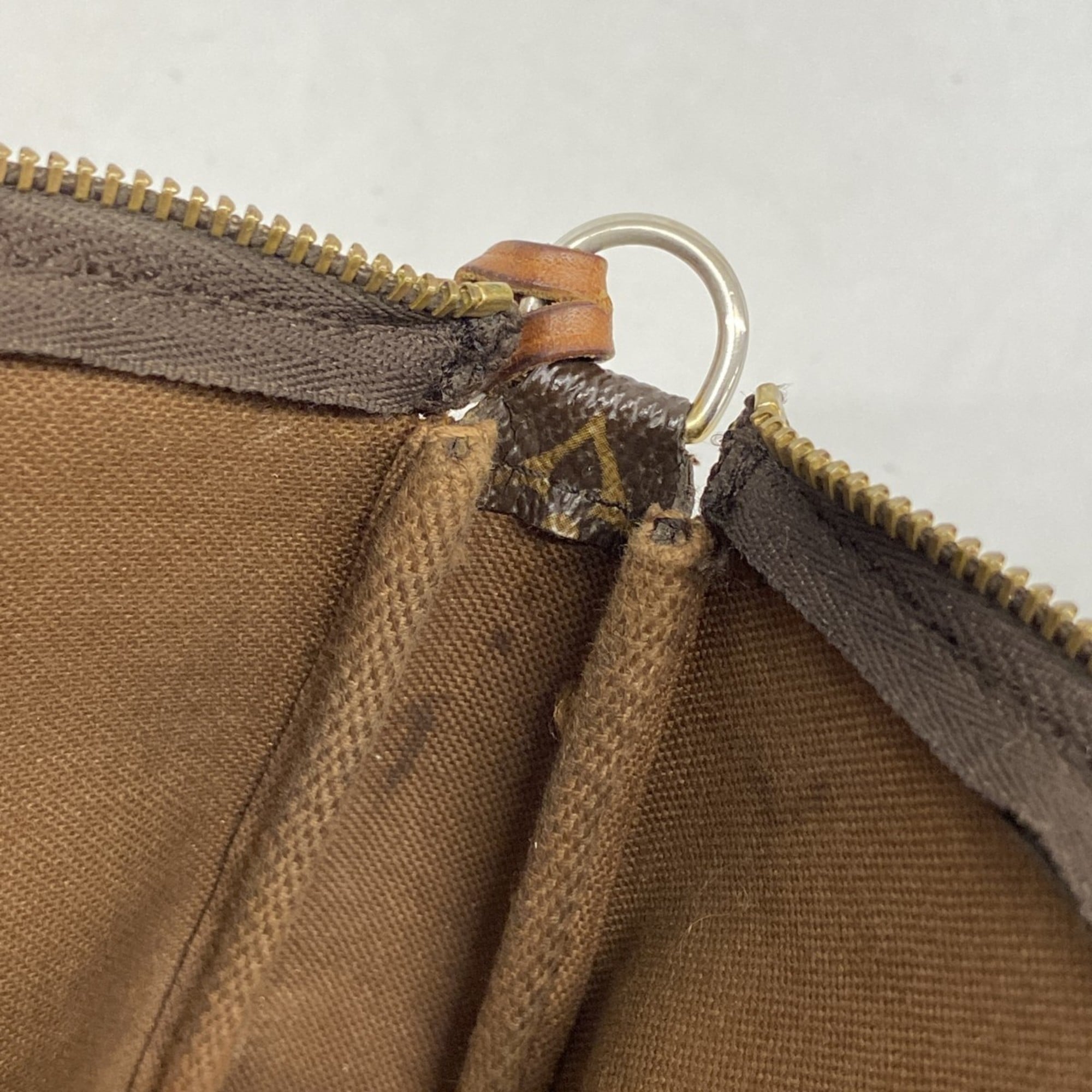 Louis Vuitton Brown Pouch (Pre-Owned)