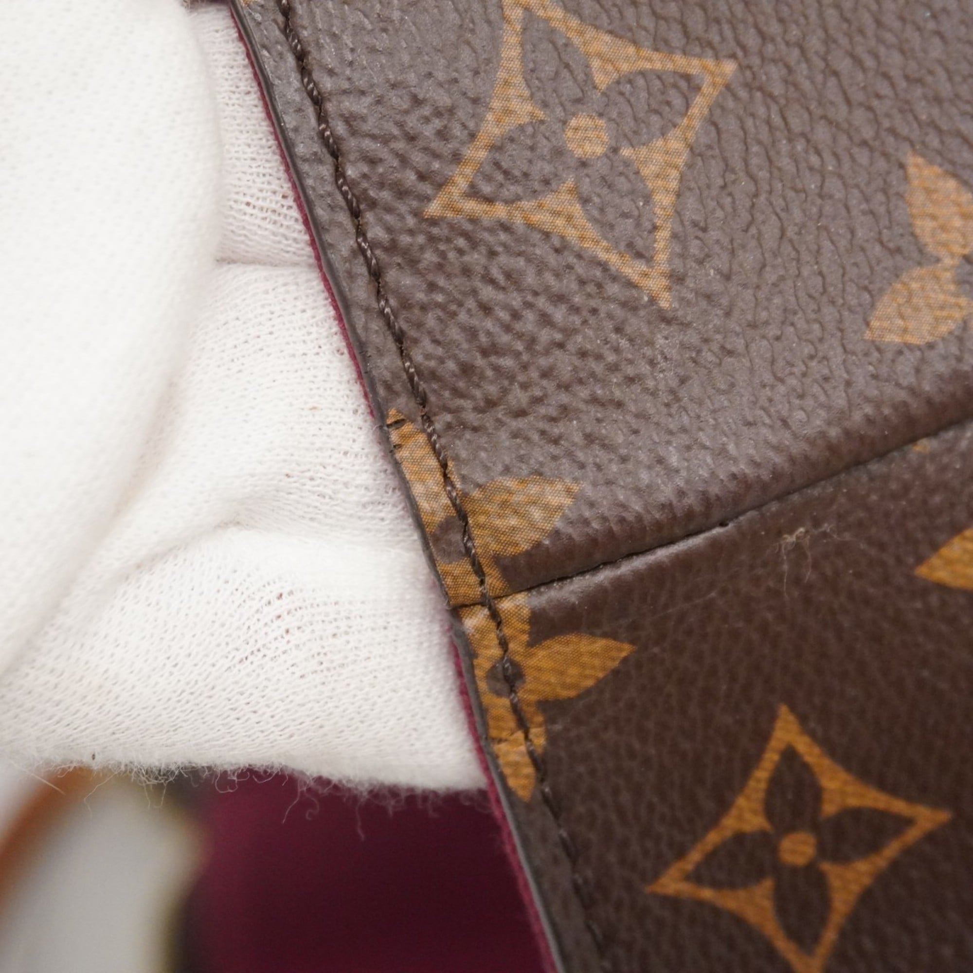 Louis Vuitton Brown Handbag (Pre-Owned)