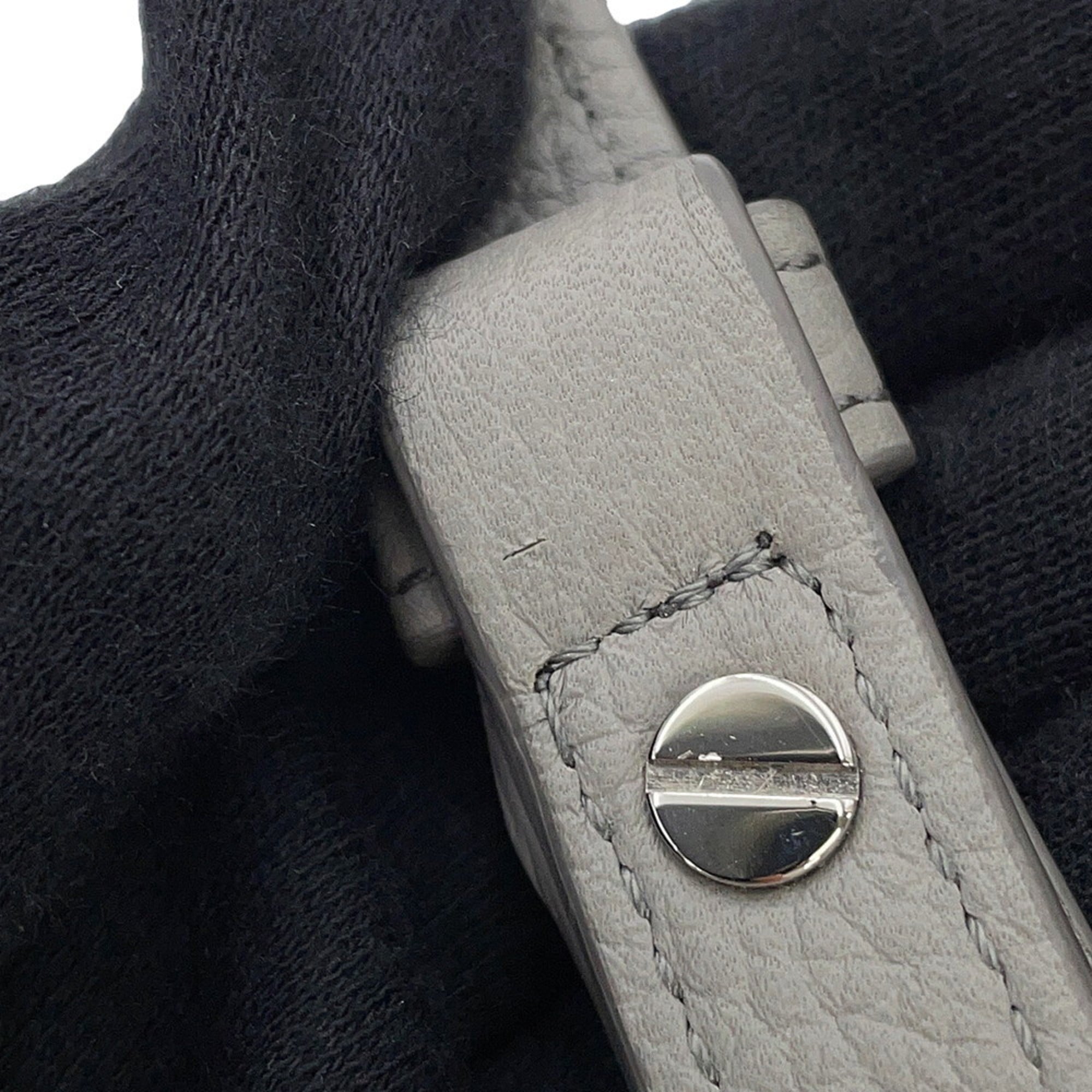 Loewe Gray Leather Handbag (Pre-Owned)