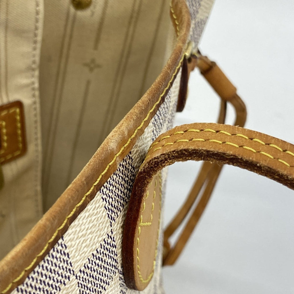 Louis Vuitton White Tote Bag (Pre-Owned)