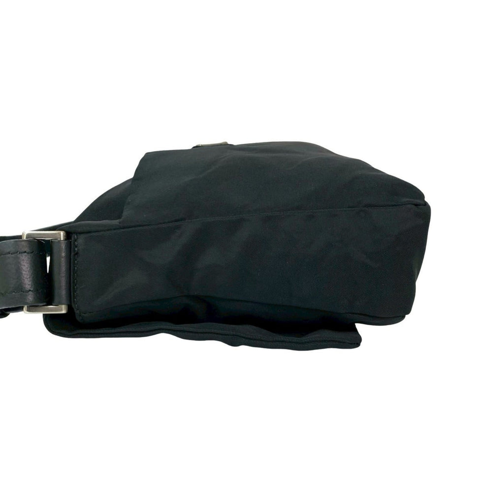 Prada Black Nylon Leather Pochette Shoulder Bag (Pre-Owned)