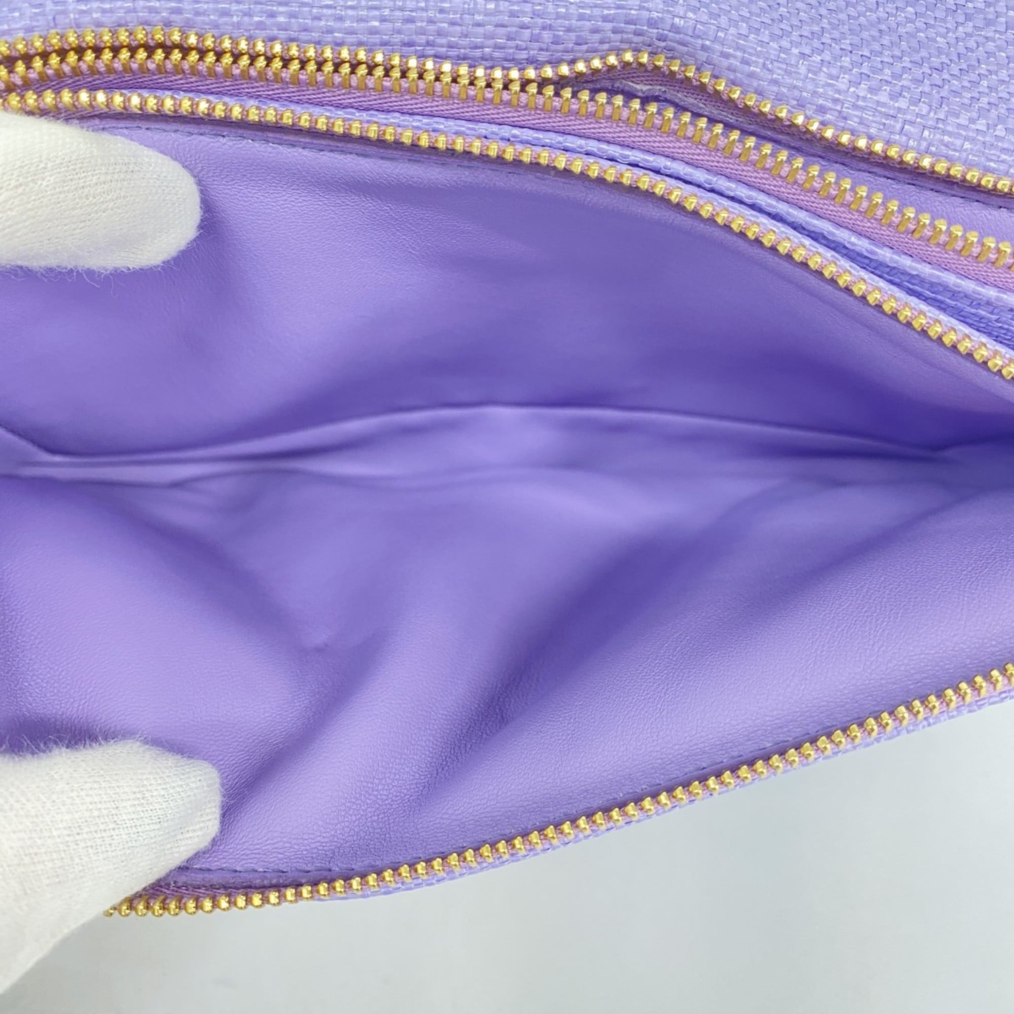 Salvatore Ferragamo Purple Canvas Shoulder Bag (Pre-Owned)