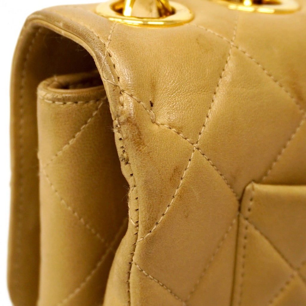 Chanel Beige Leather Shoulder Bag (Pre-Owned)
