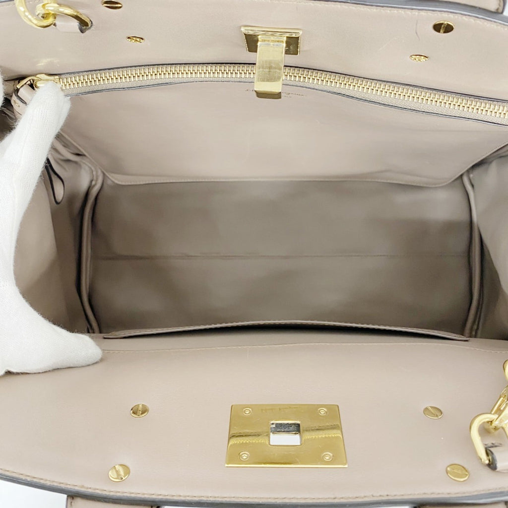 Salvatore Ferragamo Pink Beige Leather Handbag (Pre-Owned)