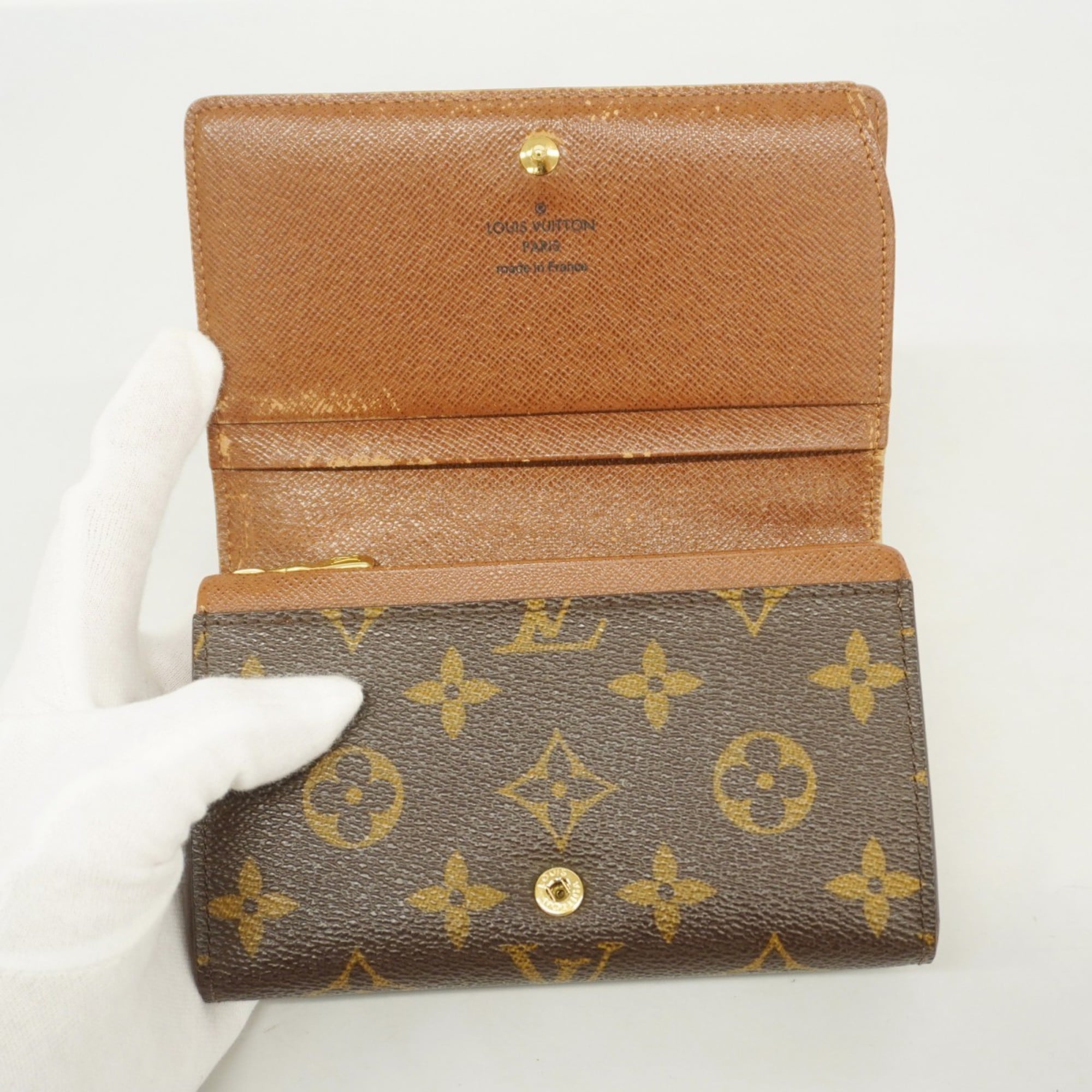 Louis Vuitton Brown Wallet (Bi-Fold) (Pre-Owned)