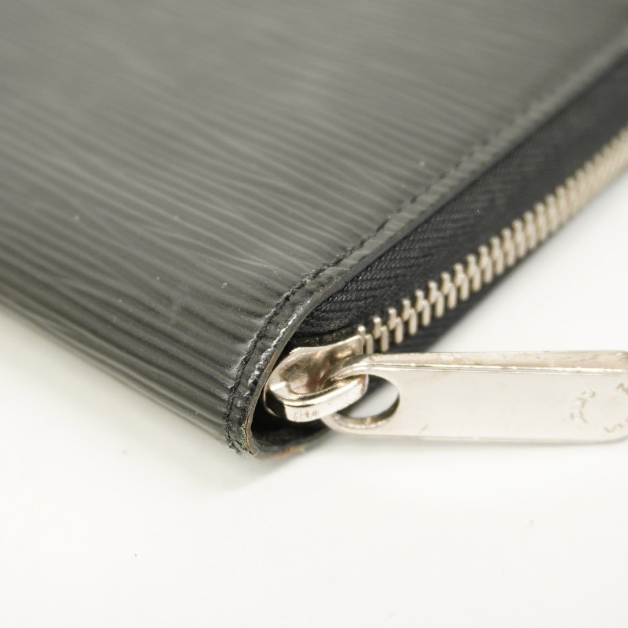 Louis Vuitton Noir Long Wallet (Bi-Fold) (Pre-Owned)