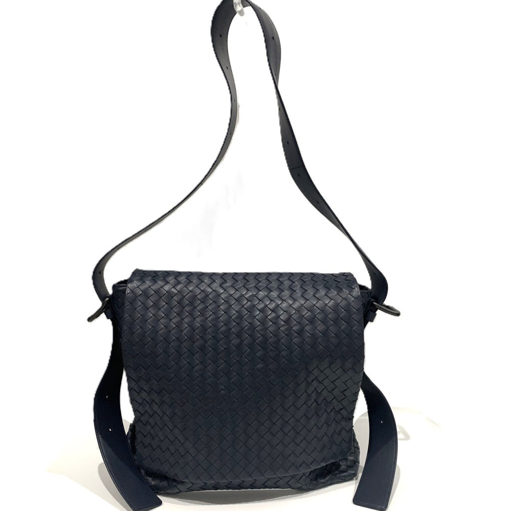 Bottega Veneta Intrecciato Navy Leather Messenger Bag (Pre-Owned)