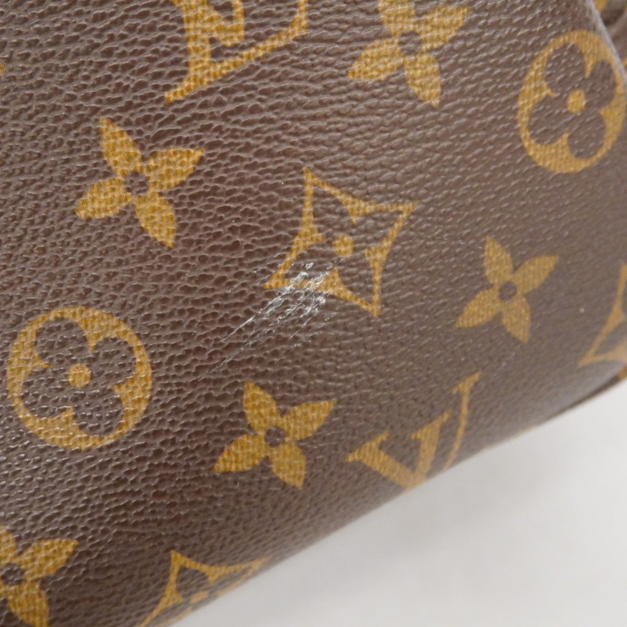 Louis Vuitton Brown Handbag (Pre-Owned)