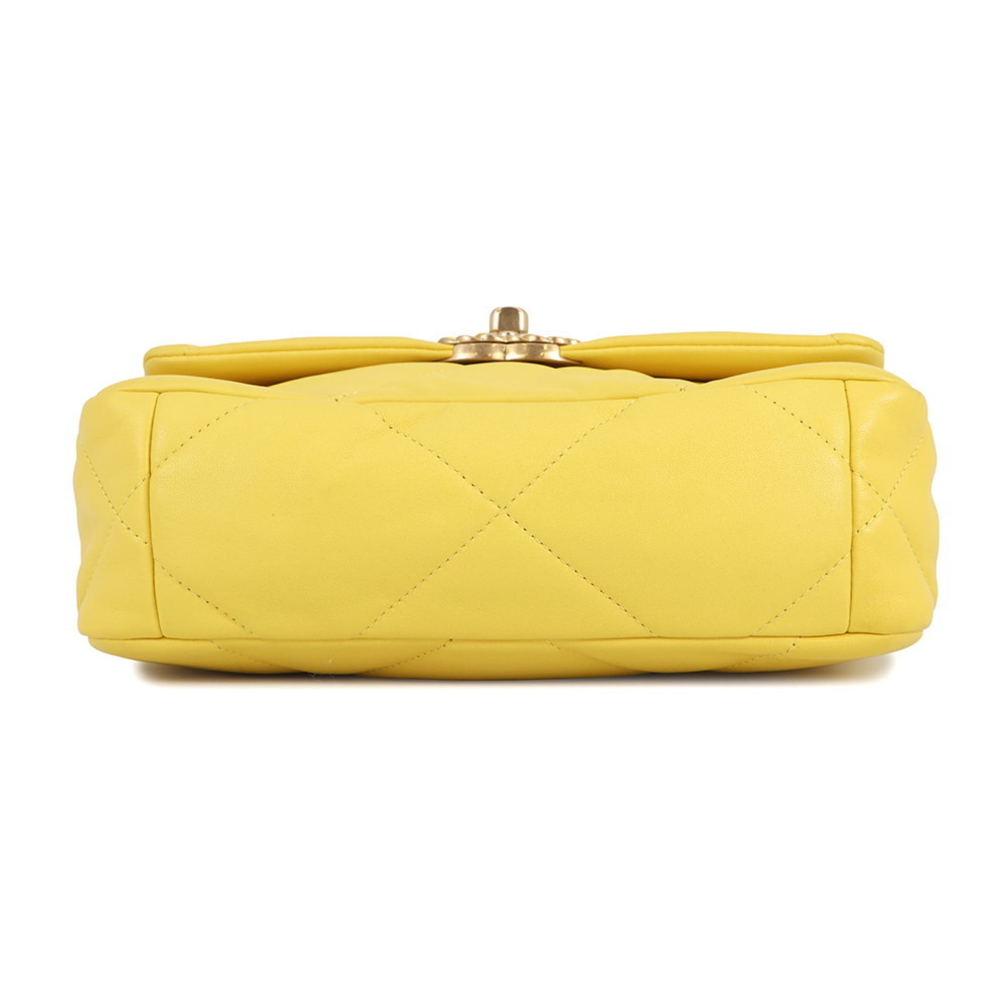 Chanel Matelasse Yellow Leather Shoulder Bag (Pre-Owned)