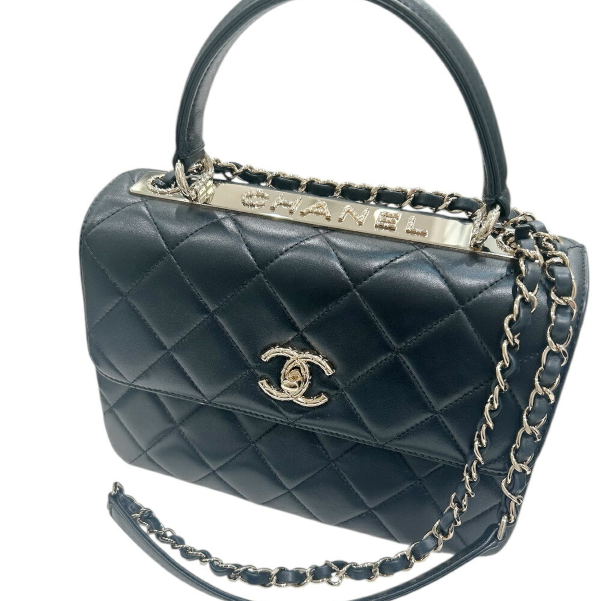 Chanel Black Leather Handbag (Pre-Owned)