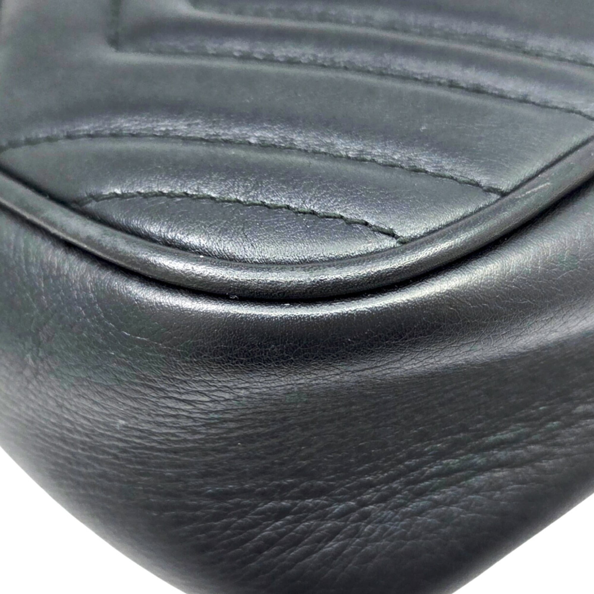 Gucci Black Leather Shoulder Bag (Pre-Owned)