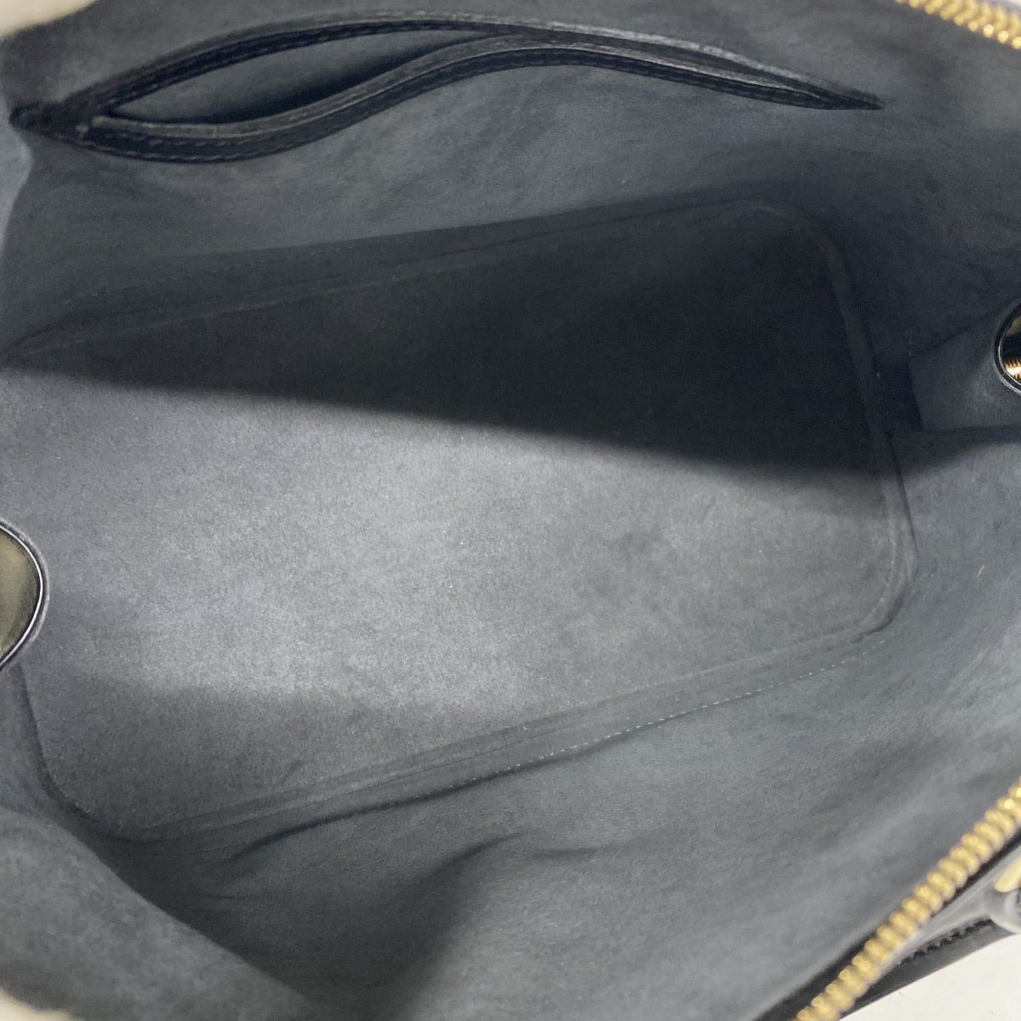 Louis Vuitton Noir Handbag (Pre-Owned)