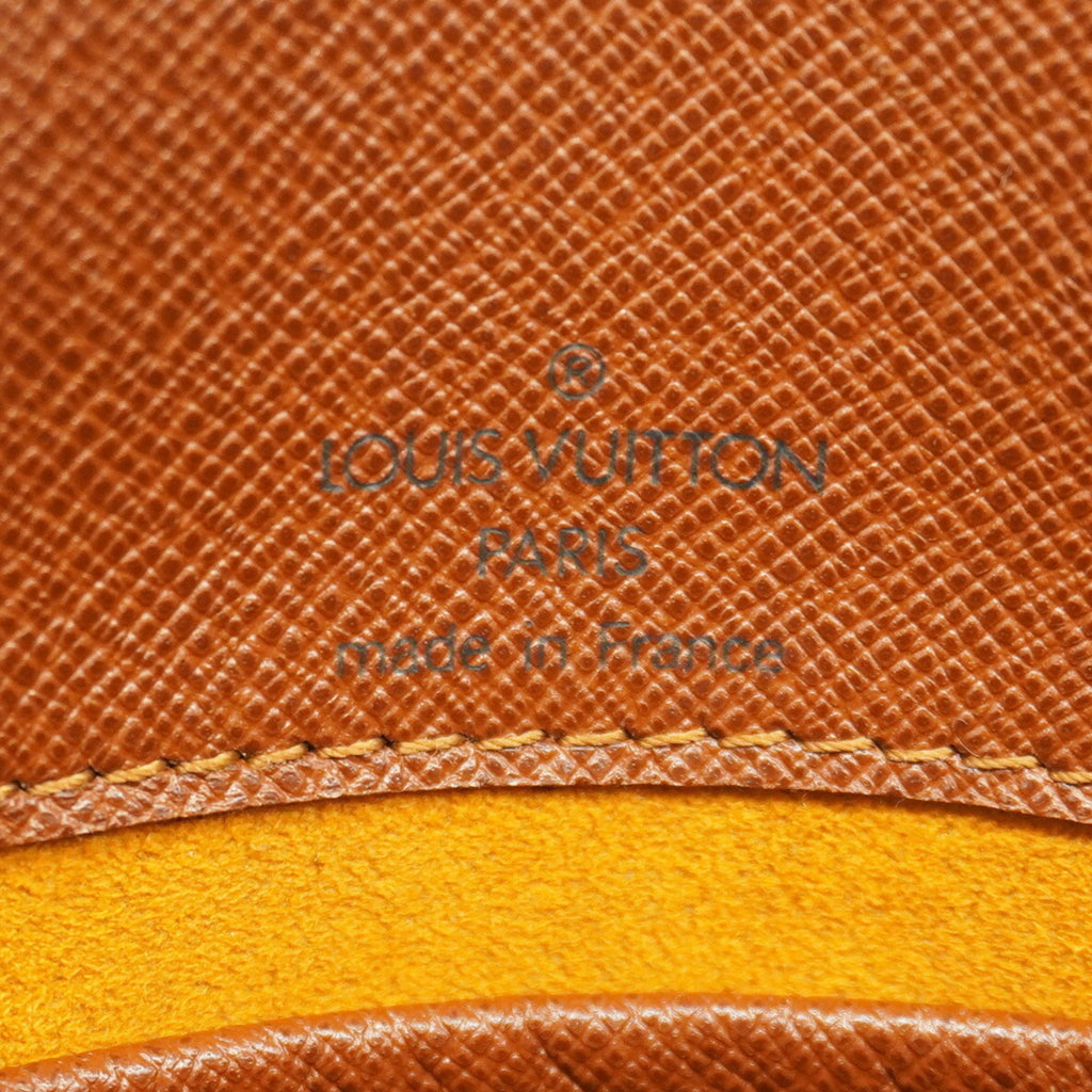 Louis Vuitton Brown Shoulder Bag (Pre-Owned)