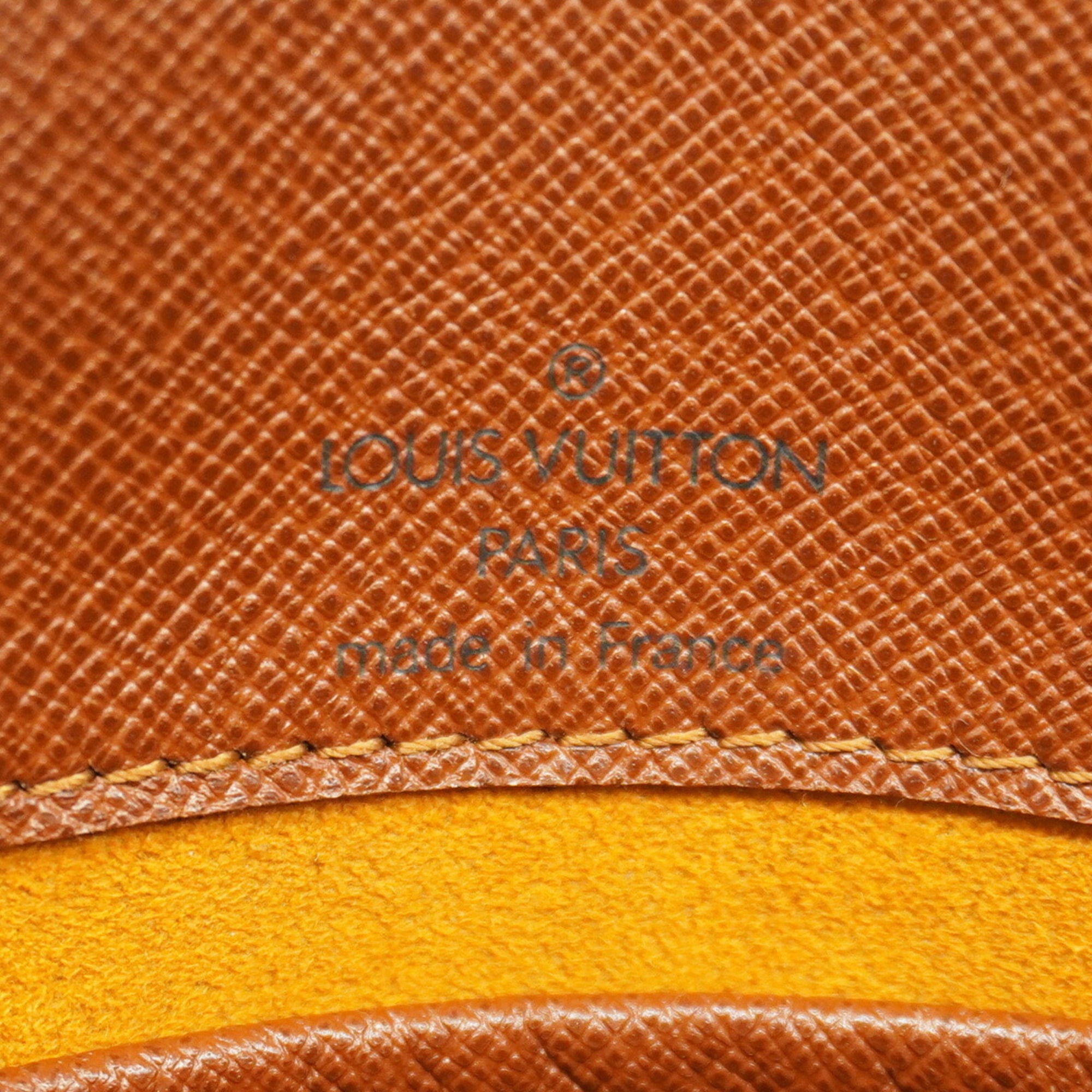 Louis Vuitton Brown Shoulder Bag (Pre-Owned)