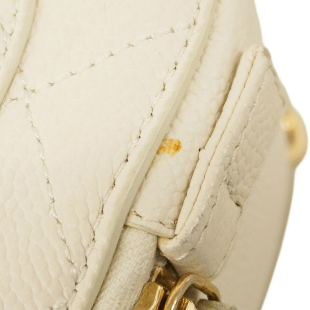 Chanel White Grained Calfskin Handbag (Pre-Owned)