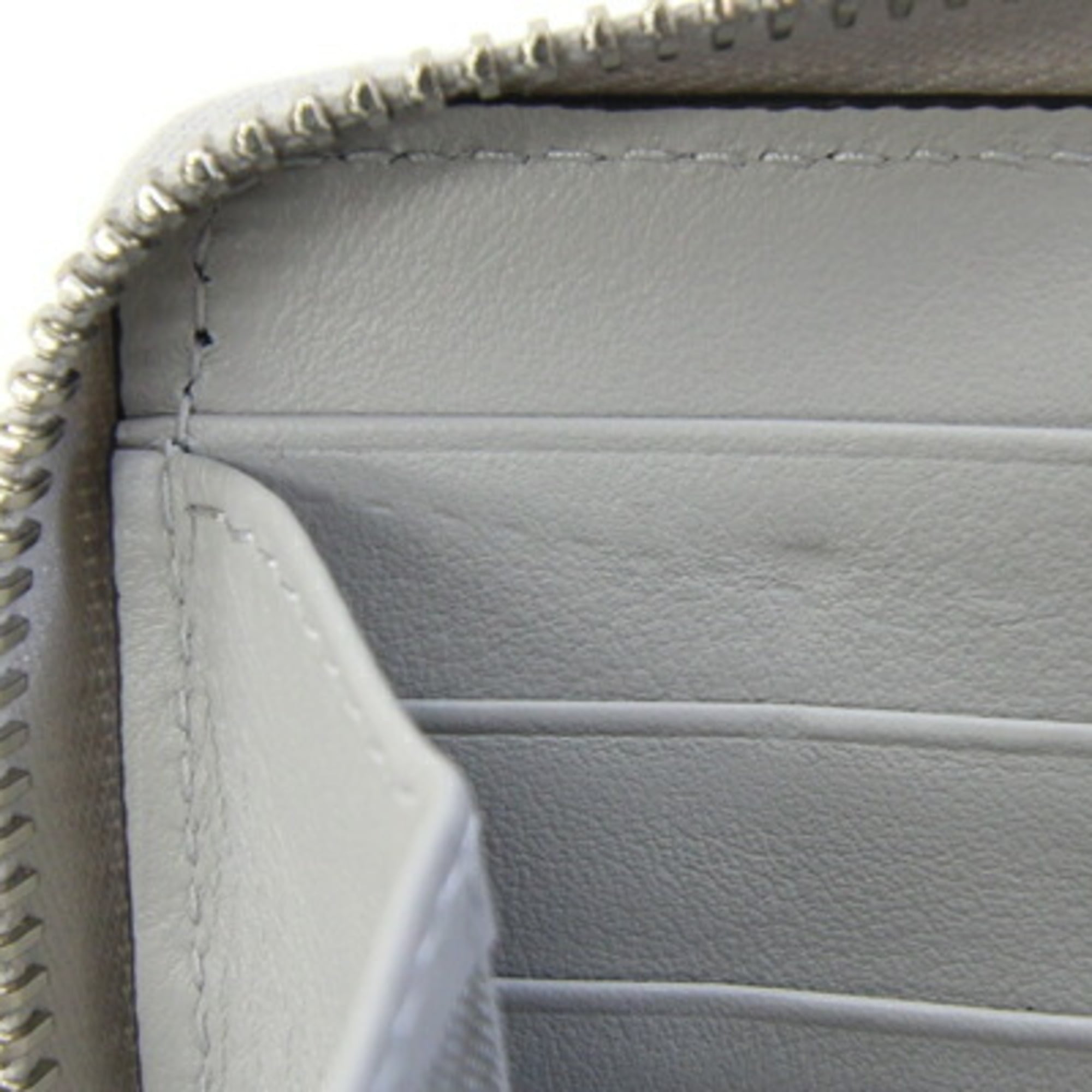 Gucci Light Gray Leather Long Wallet (Bi-Fold) (Pre-Owned)