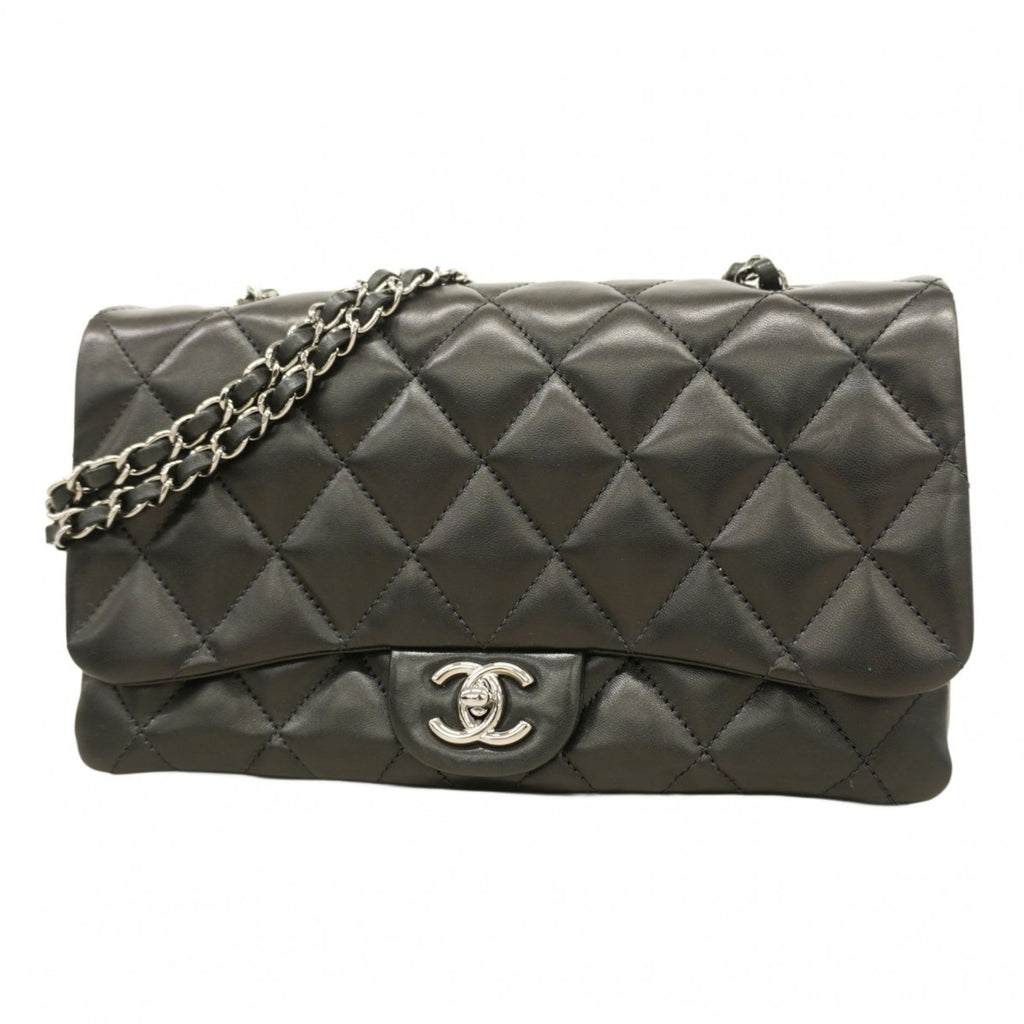 Chanel Black Leather Shoulder Bag (Pre-Owned)