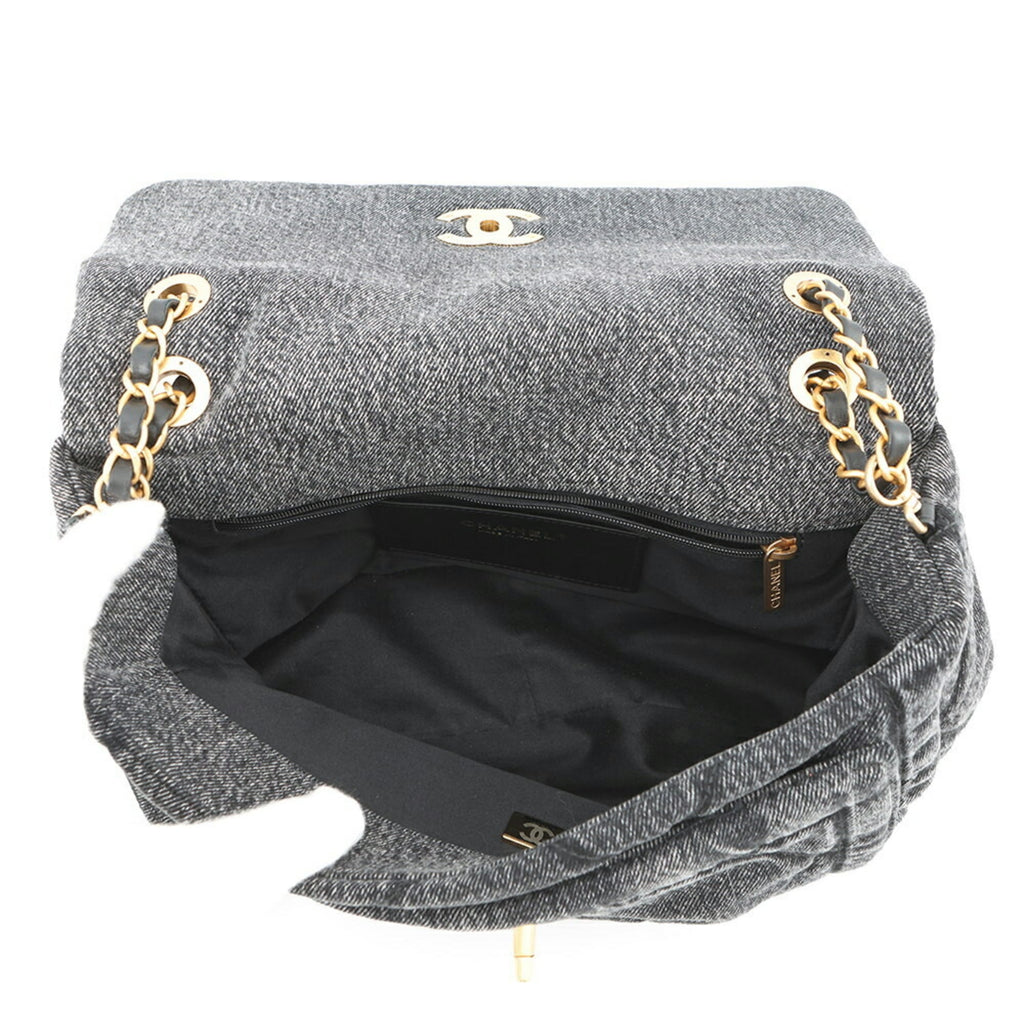 Chanel Matelasse Black Denim Shoulder Bag (Pre-Owned)