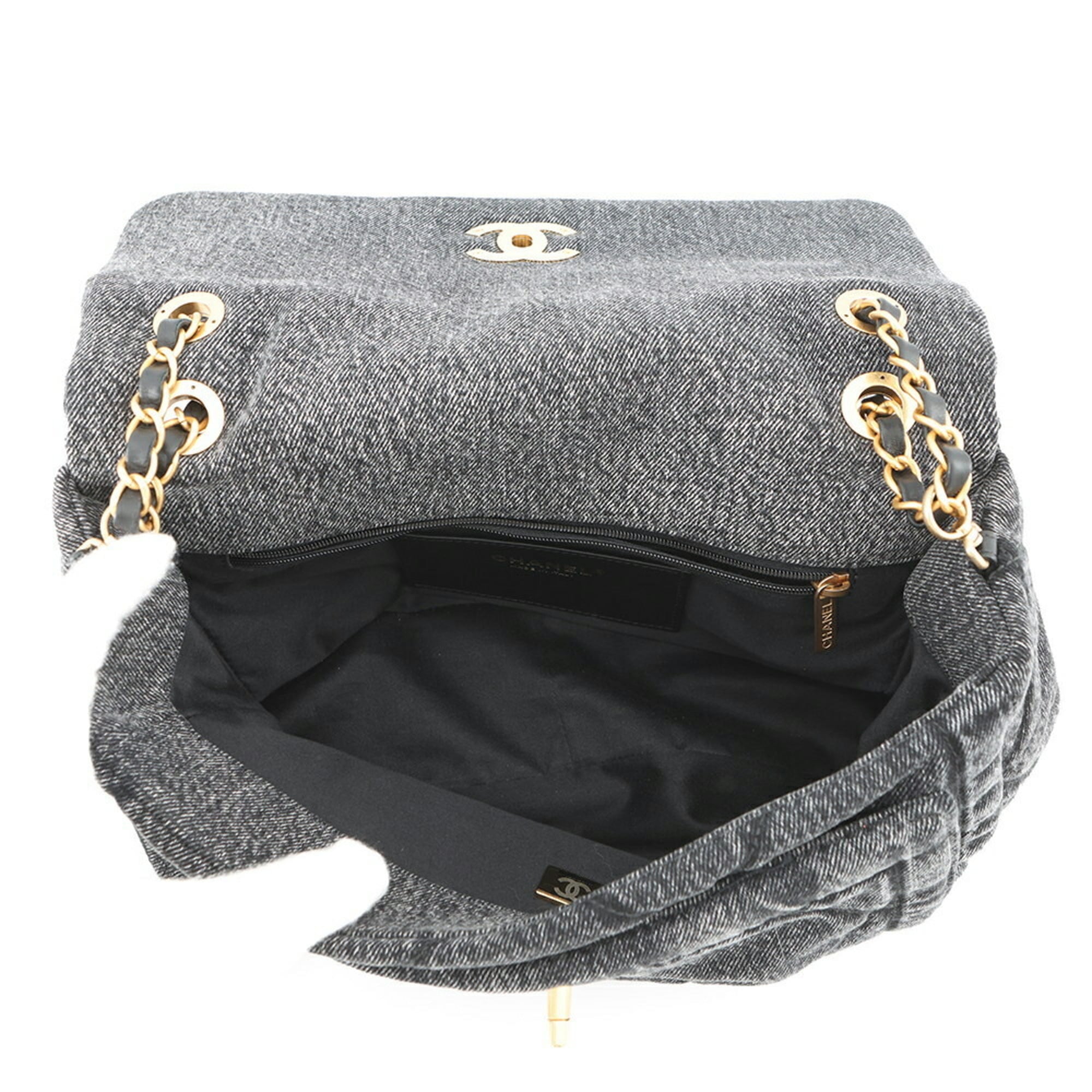 Chanel Matelasse Black Denim Shoulder Bag (Pre-Owned)