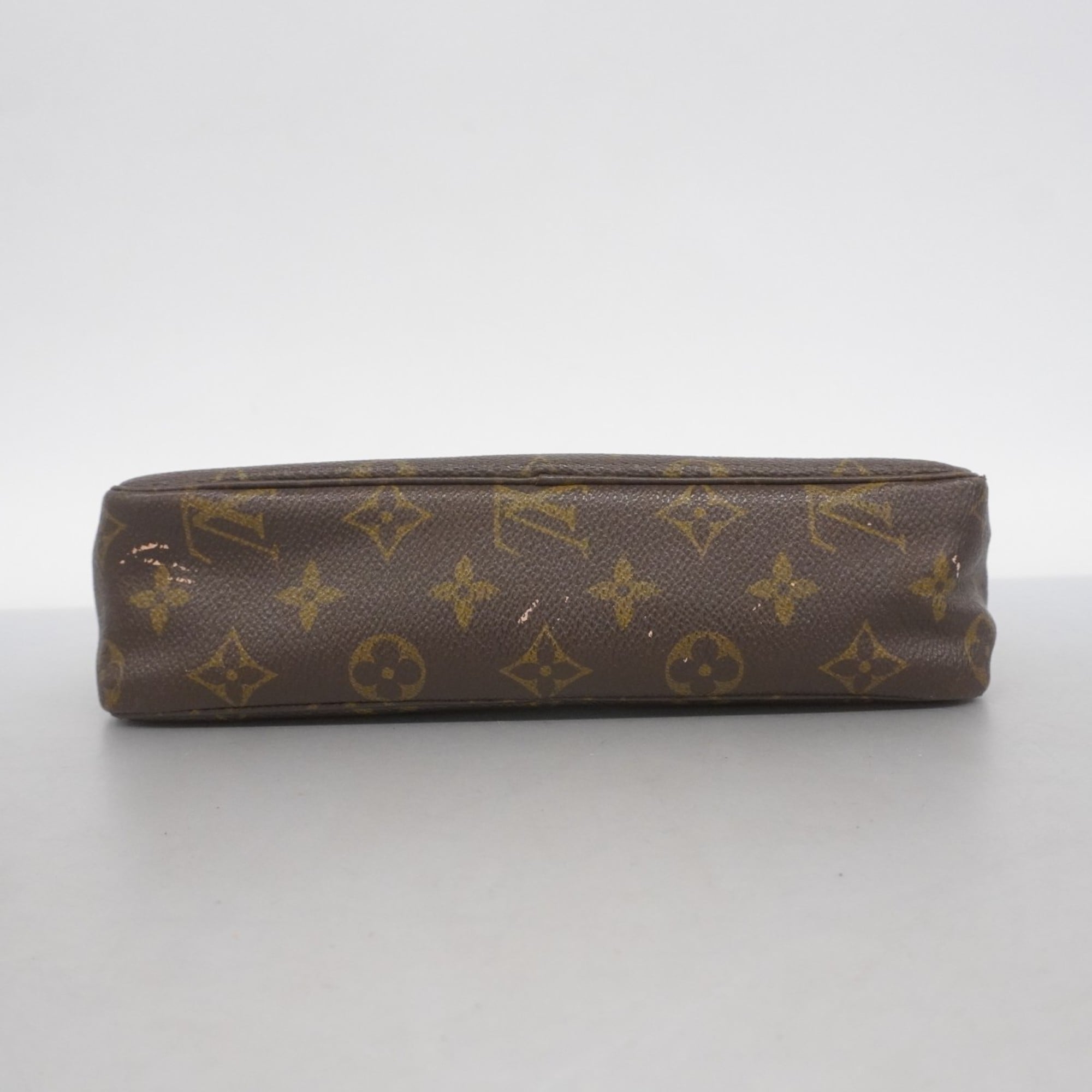 Louis Vuitton Brown Pouch (Pre-Owned)