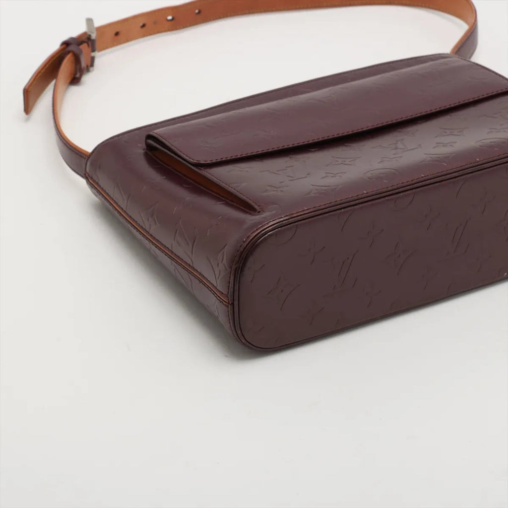Louis Vuitton Violet Leather Shoulder Bag (Pre-Owned)