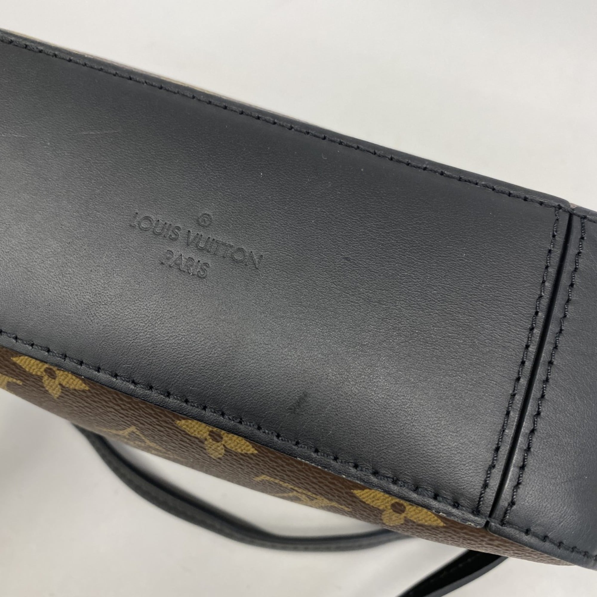 Louis Vuitton Brown Noir Shoulder Bag (Pre-Owned)