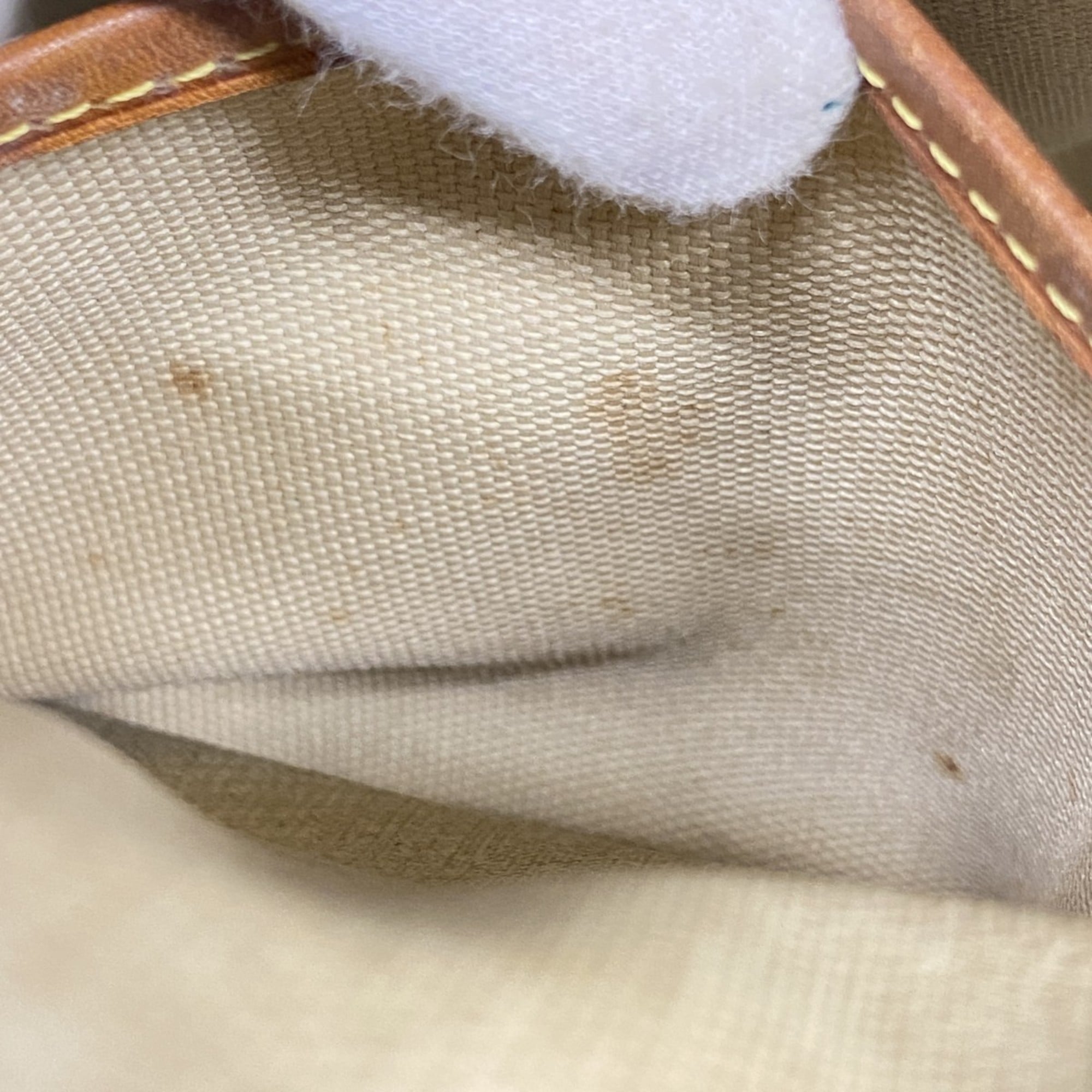 Louis Vuitton Brown Handbag (Pre-Owned)