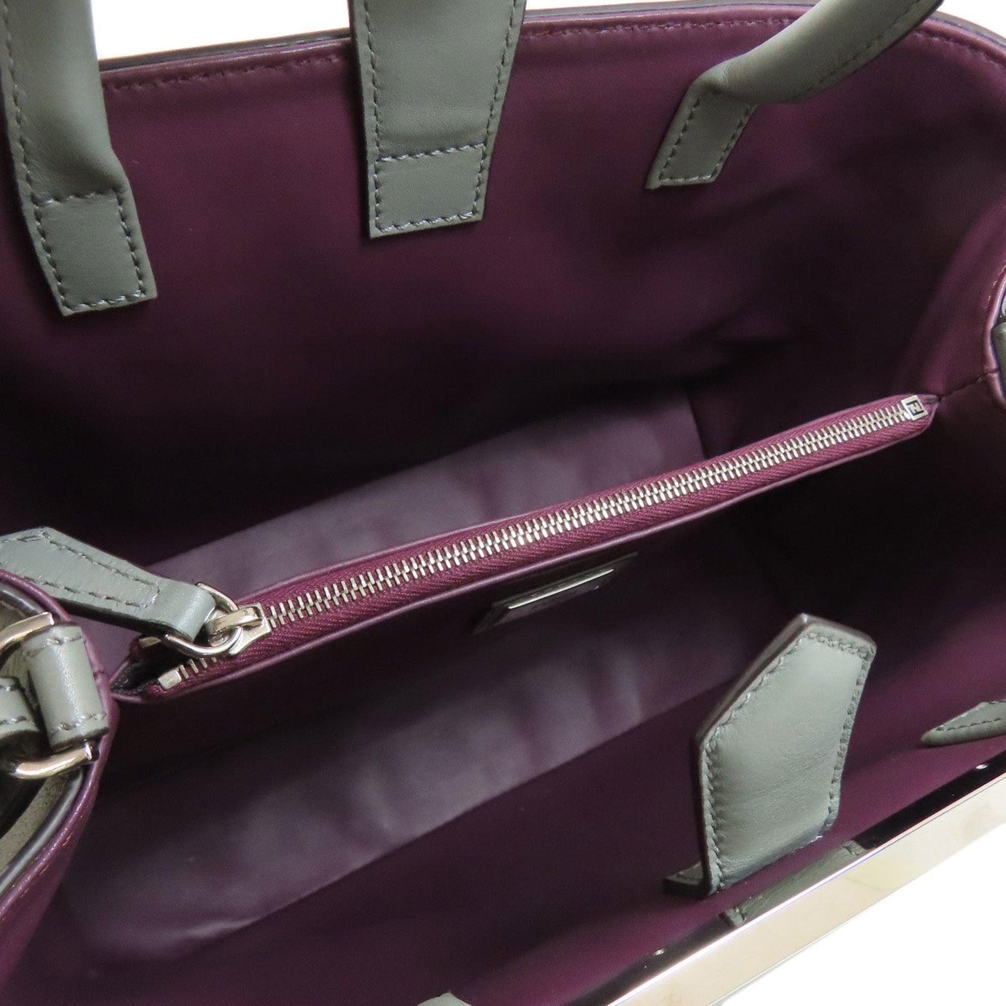 Fendi Gray Leather Handbag (Pre-Owned)