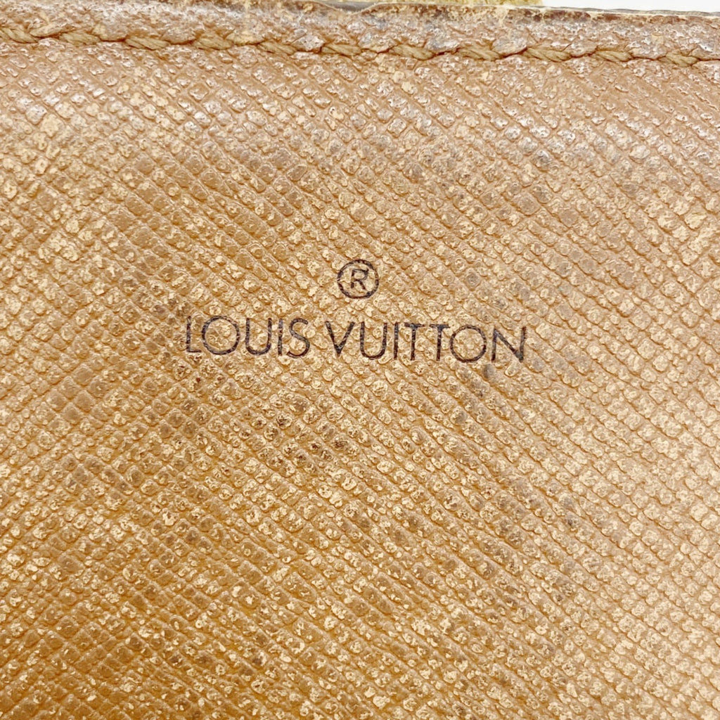 Louis Vuitton Brown Shoulder Bag (Pre-Owned)