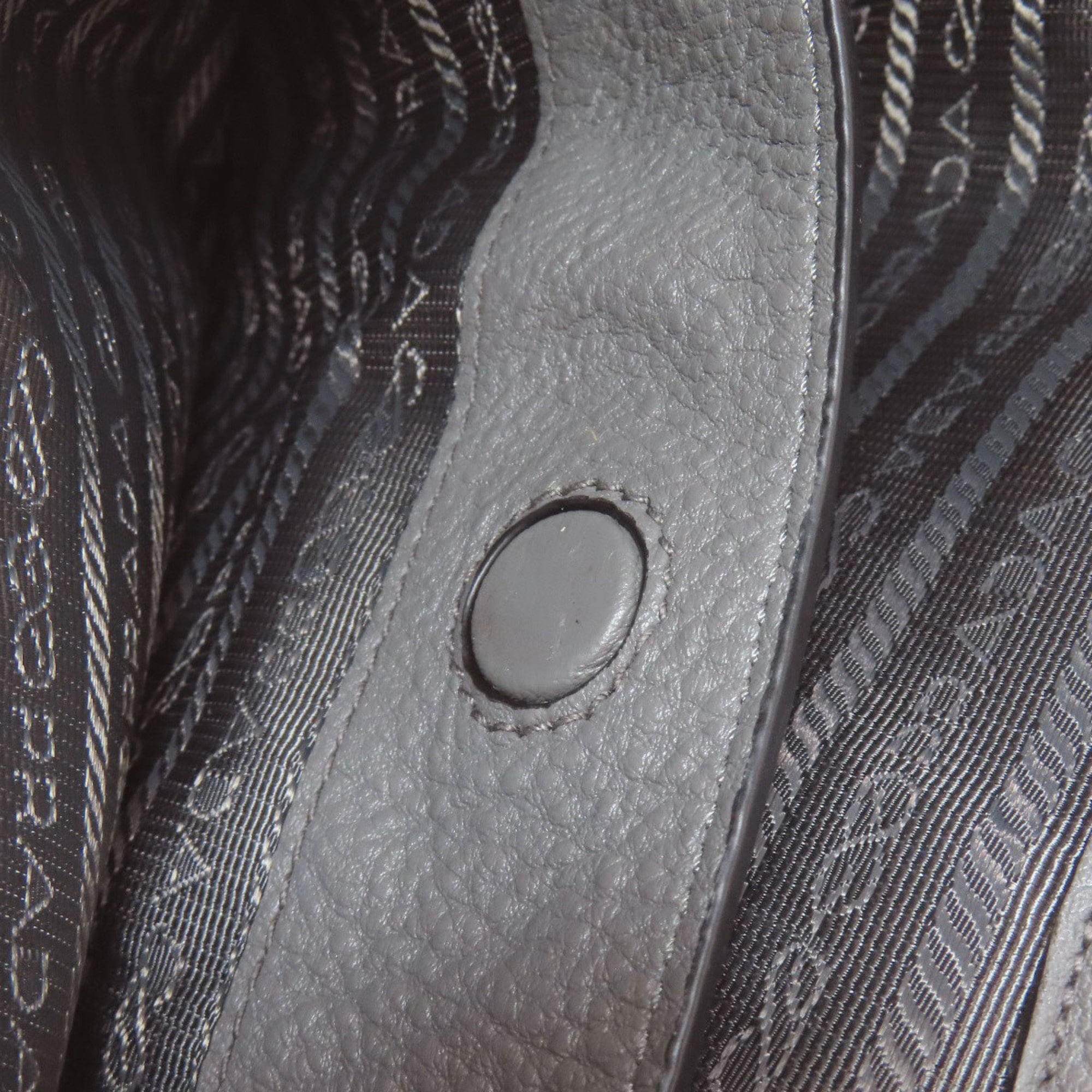 Prada Gray Leather Tote Bag (Pre-Owned)