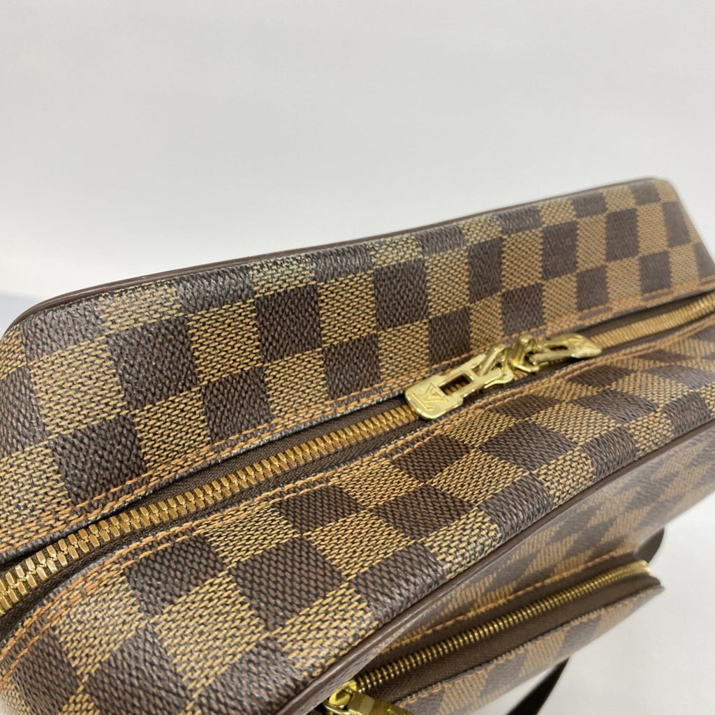 Louis Vuitton Ebene Shoulder Bag (Pre-Owned)