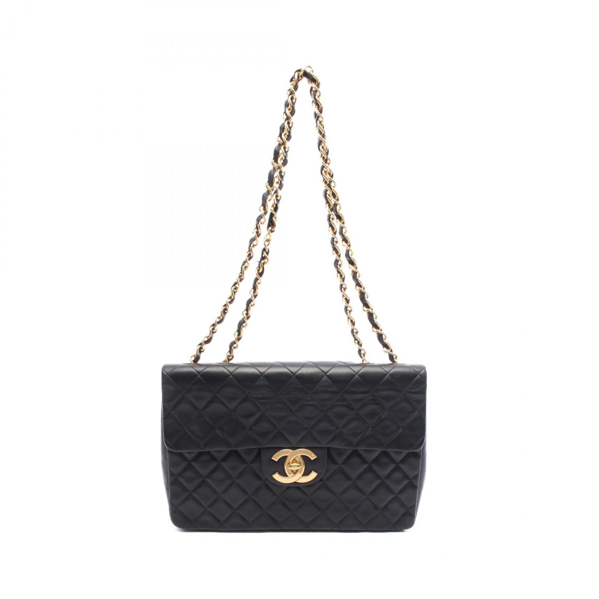 Chanel Black Leather Shoulder Bag (Pre-Owned)