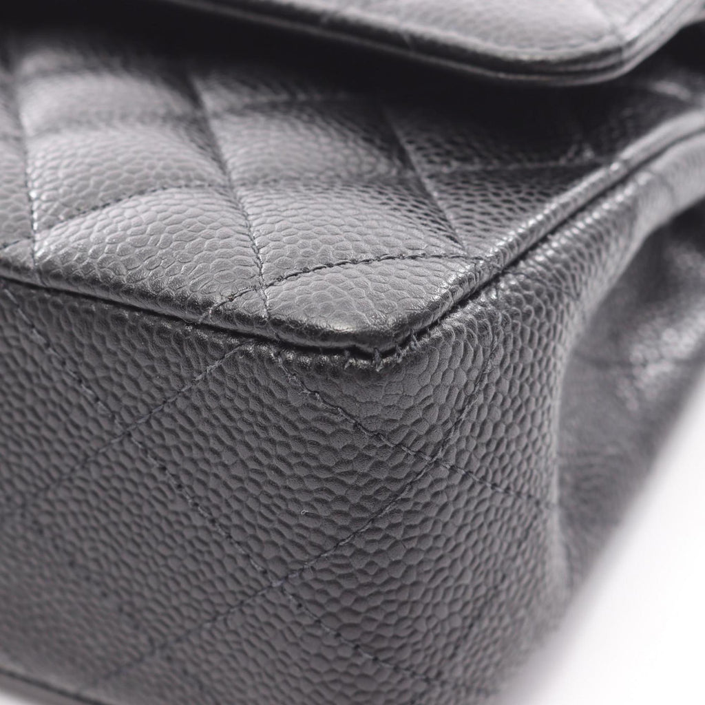 Chanel Black Grained Calfskin Shoulder Bag (Pre-Owned)