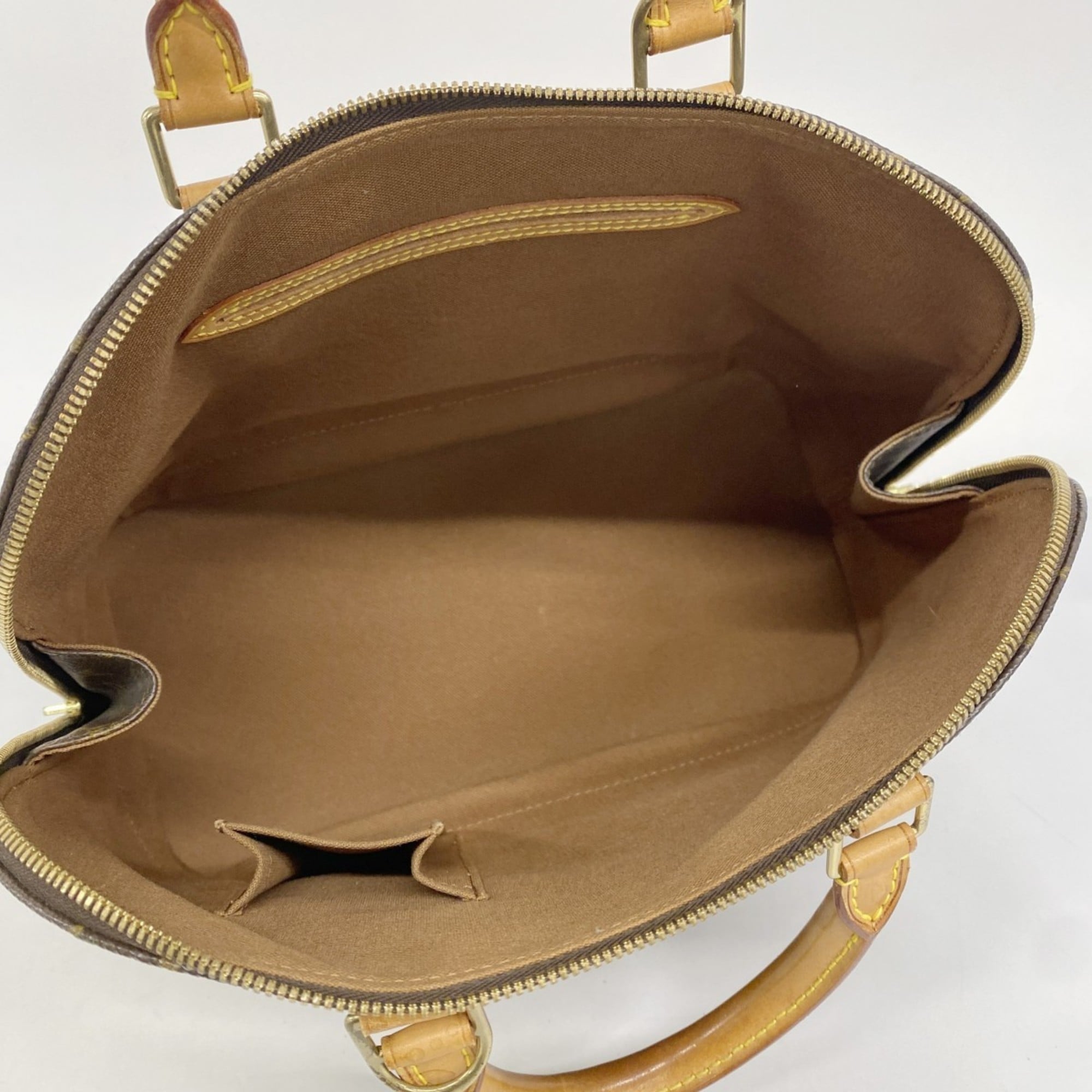 Louis Vuitton Brown Handbag (Pre-Owned)