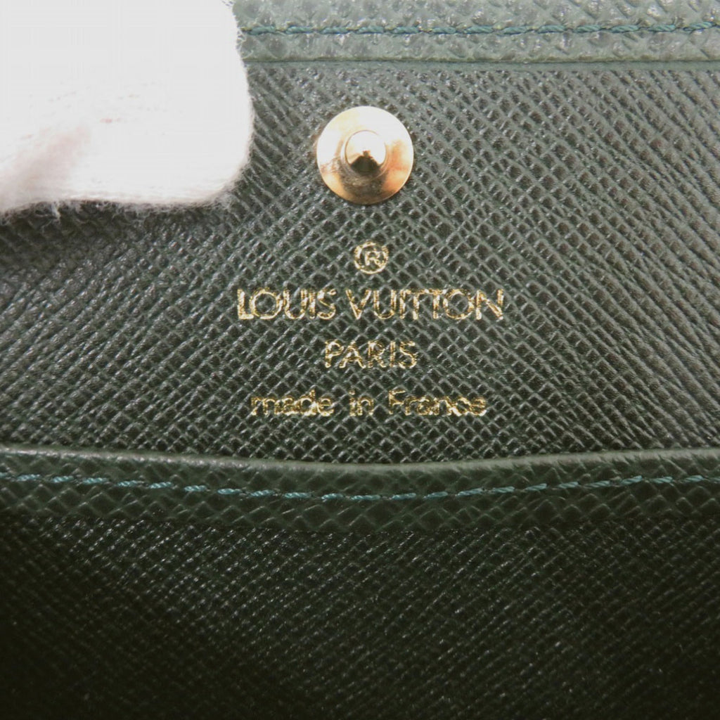 Louis Vuitton Green Taiga Leather Leather Coin Purse/Coin Case (Pre-Owned)
