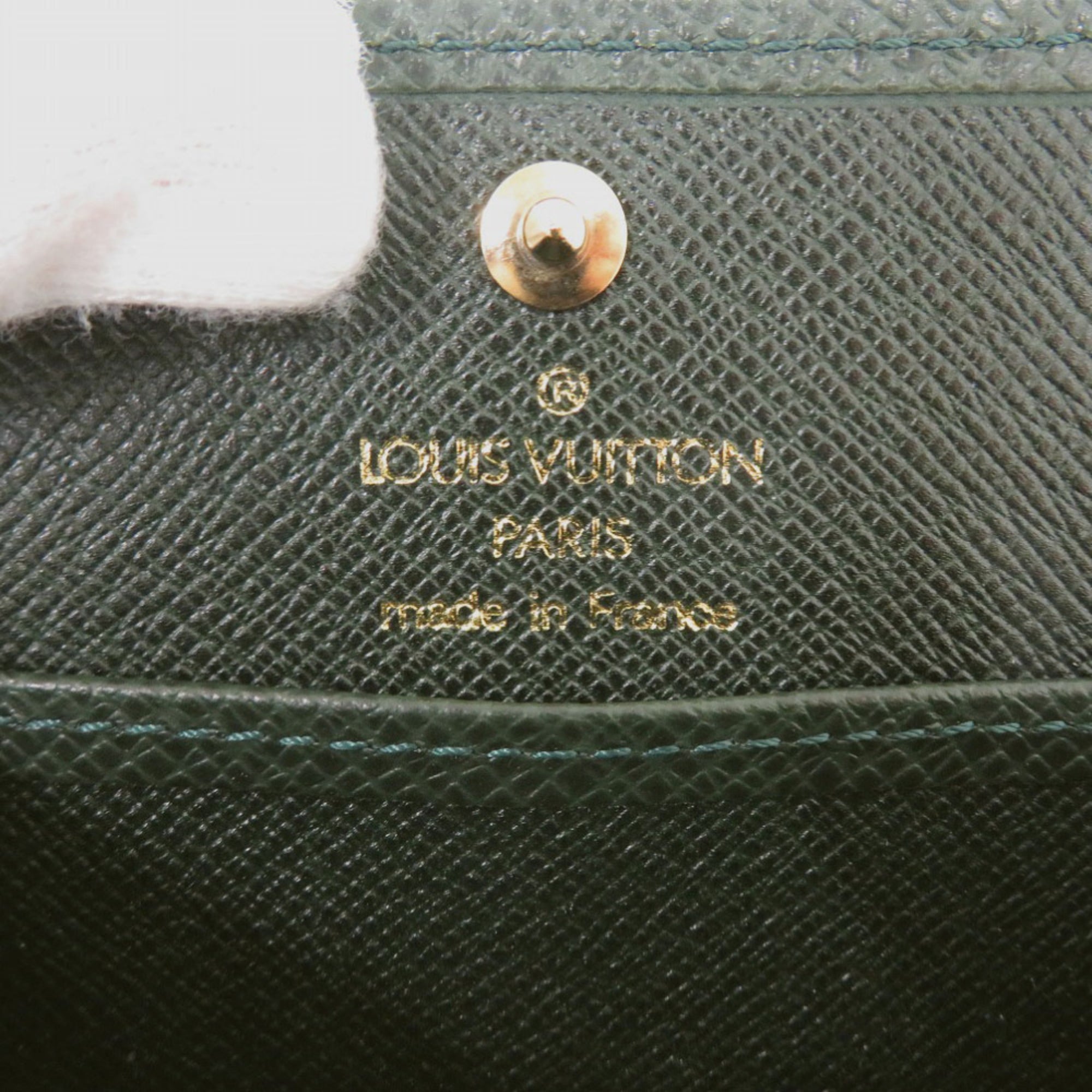Louis Vuitton Green Taiga Leather Leather Coin Purse/Coin Case (Pre-Owned)