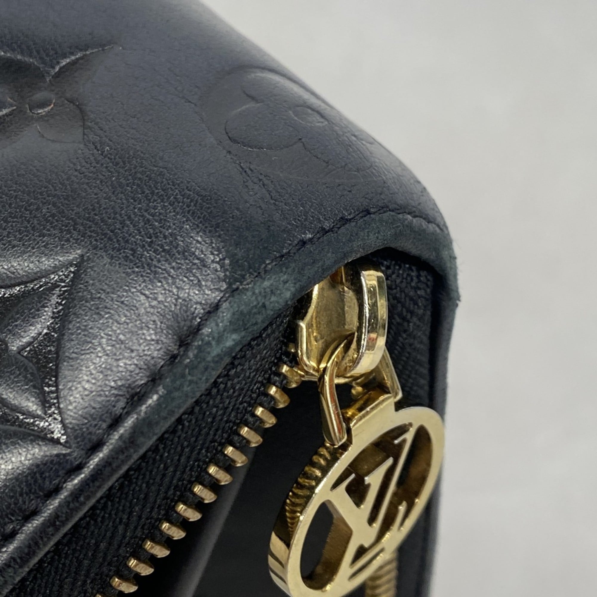 Louis Vuitton Noir Long Wallet (Bi-Fold) (Pre-Owned)